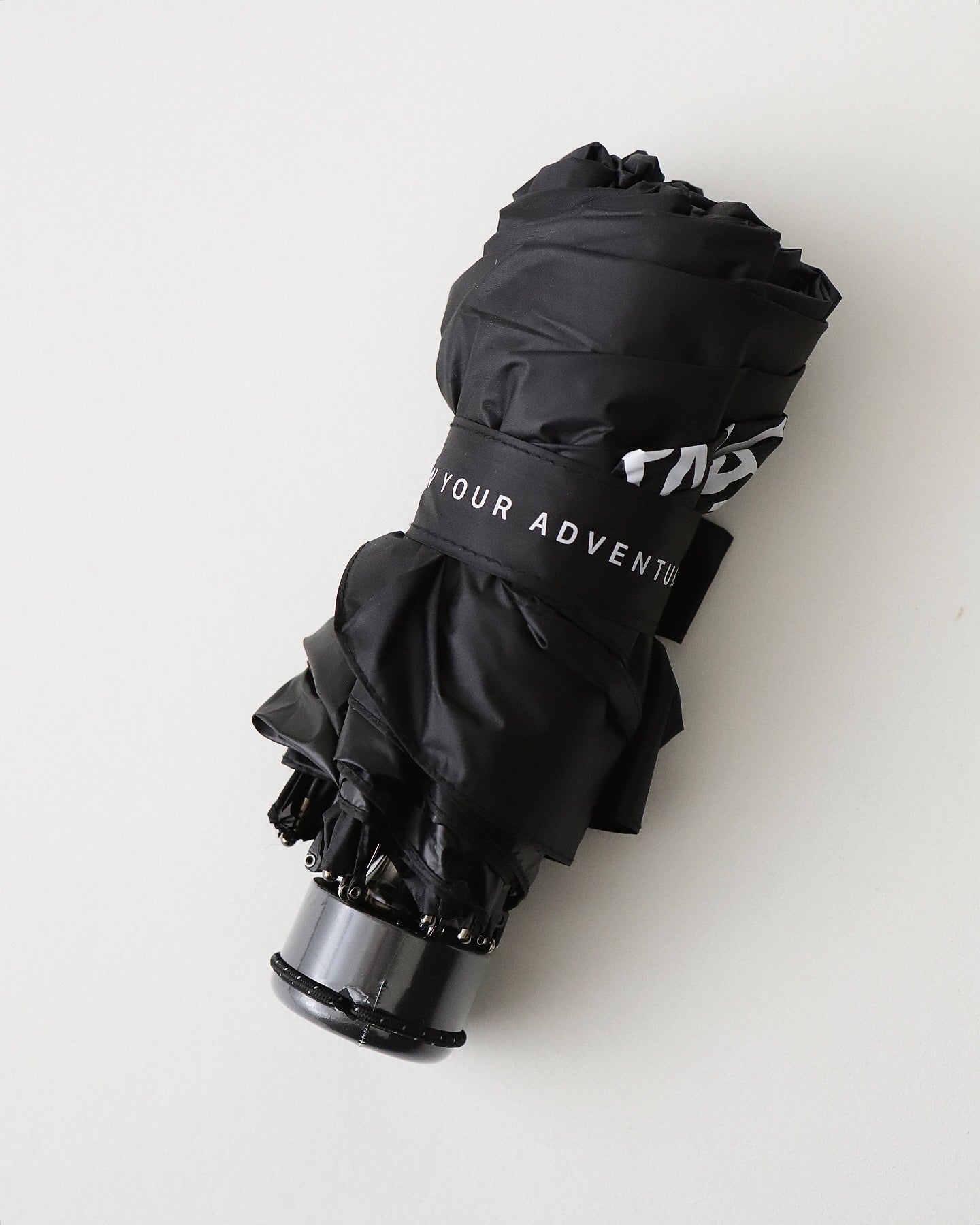 COMPACT UMBRELLA