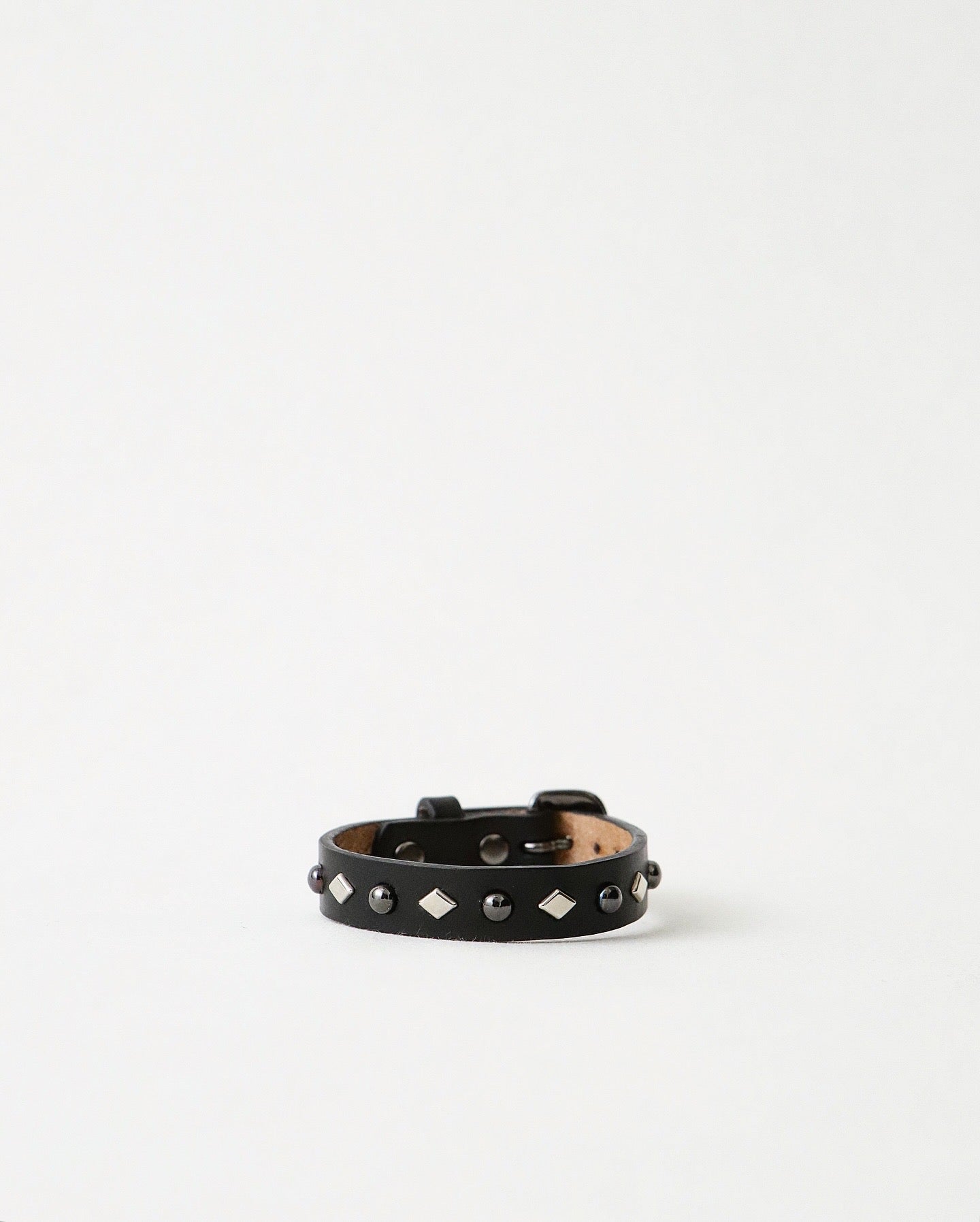 WOLF’S HEAD / STUDS LEATHER WRIST BAND（15mm）L