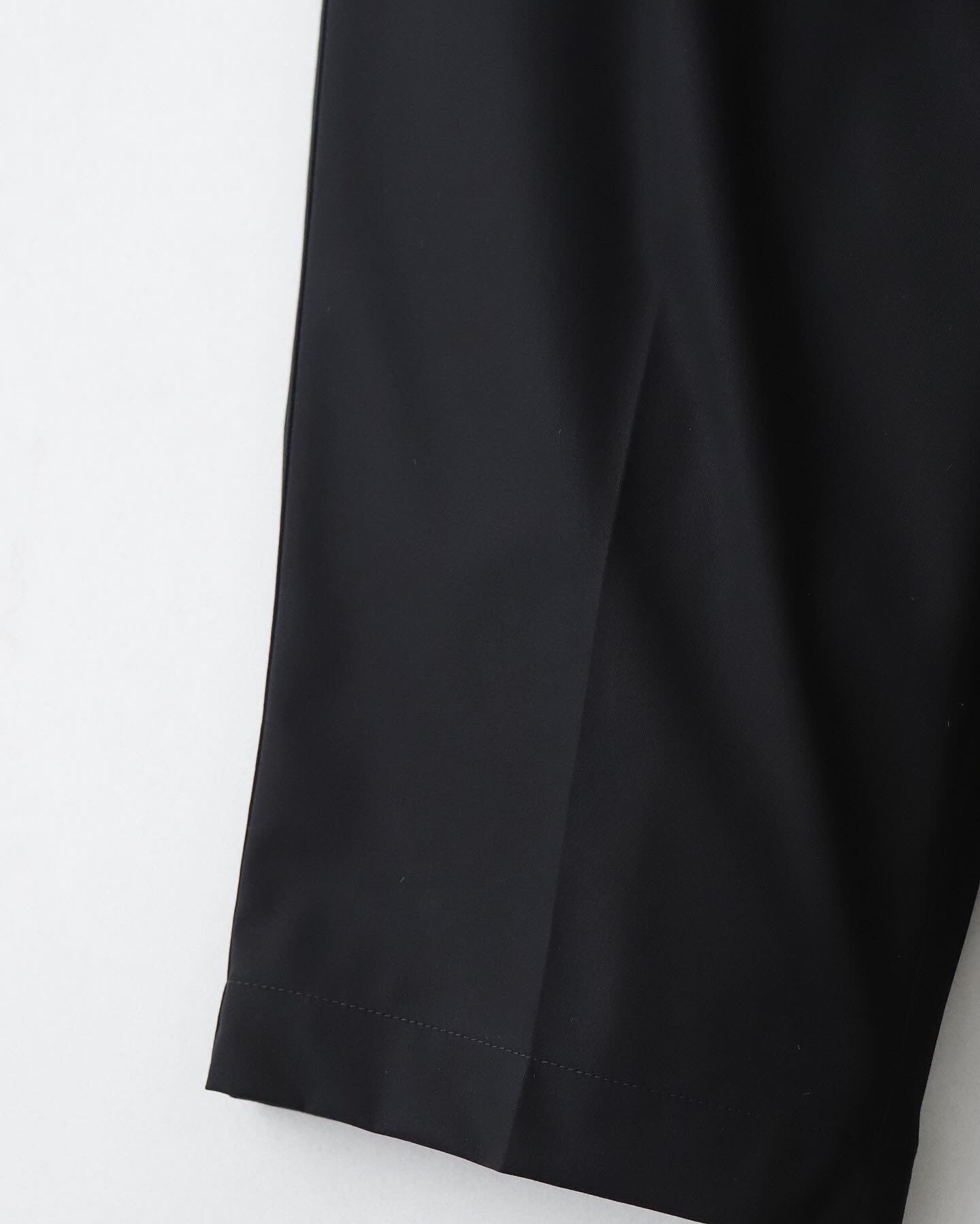 WOOLY COTTON TWILL WIDE TAPERED SLACKS