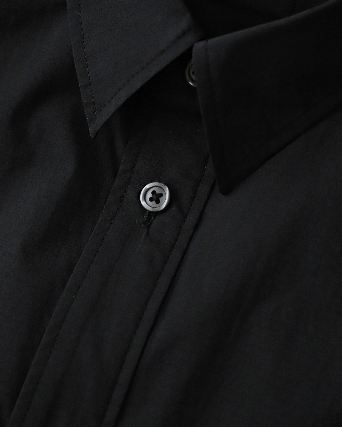 TECH TRAVEL SHIRT