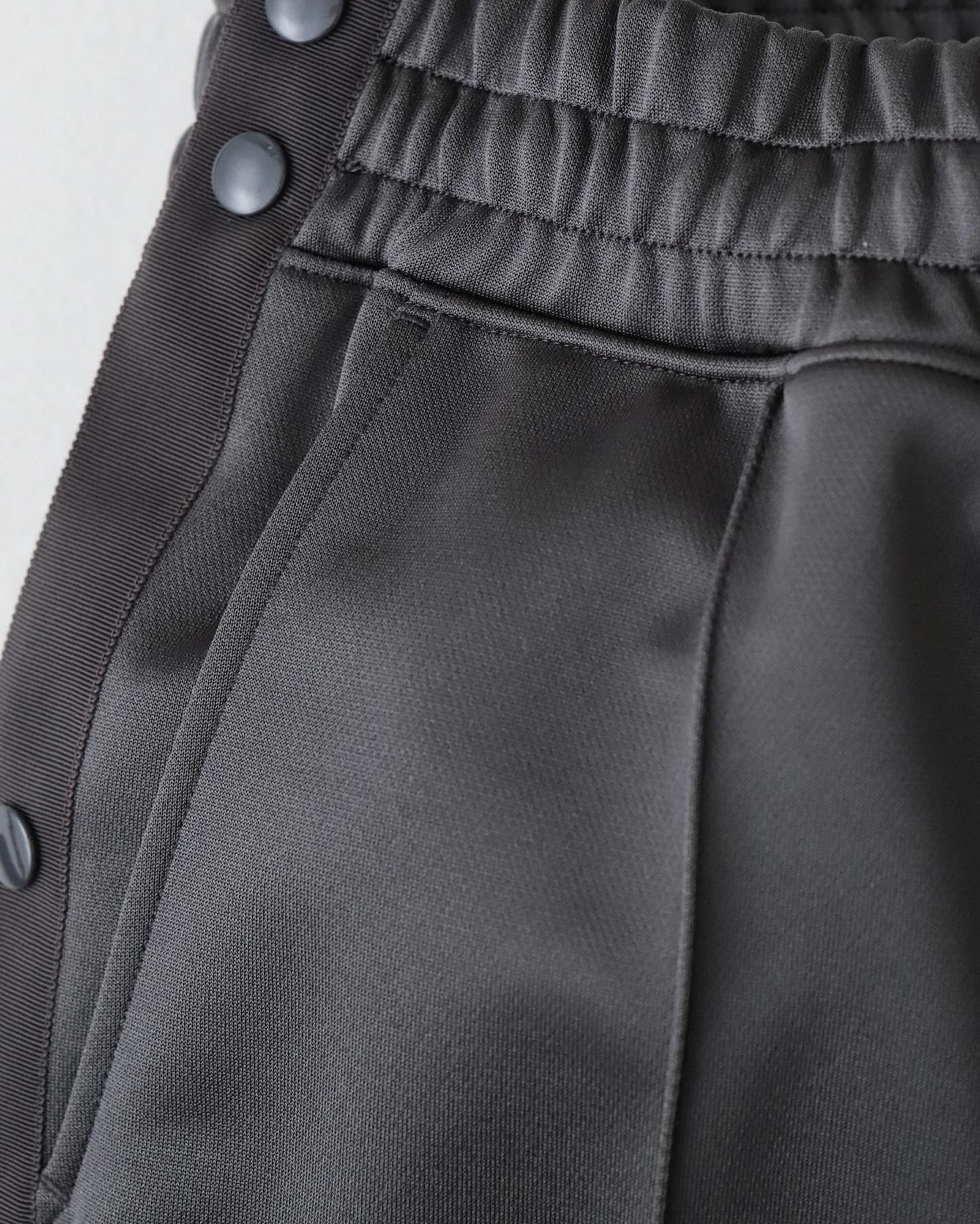 TERAWAY PANTS
