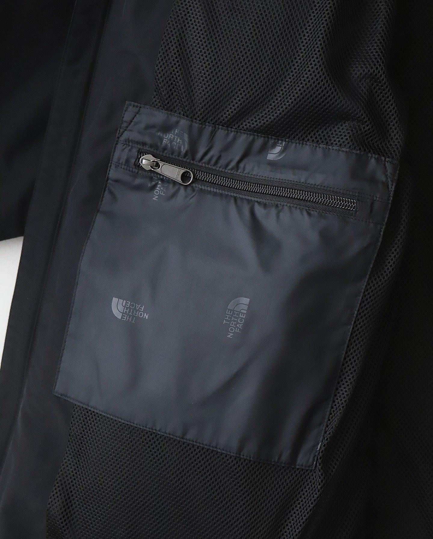 THE NORTH FACE FIELD JACKET