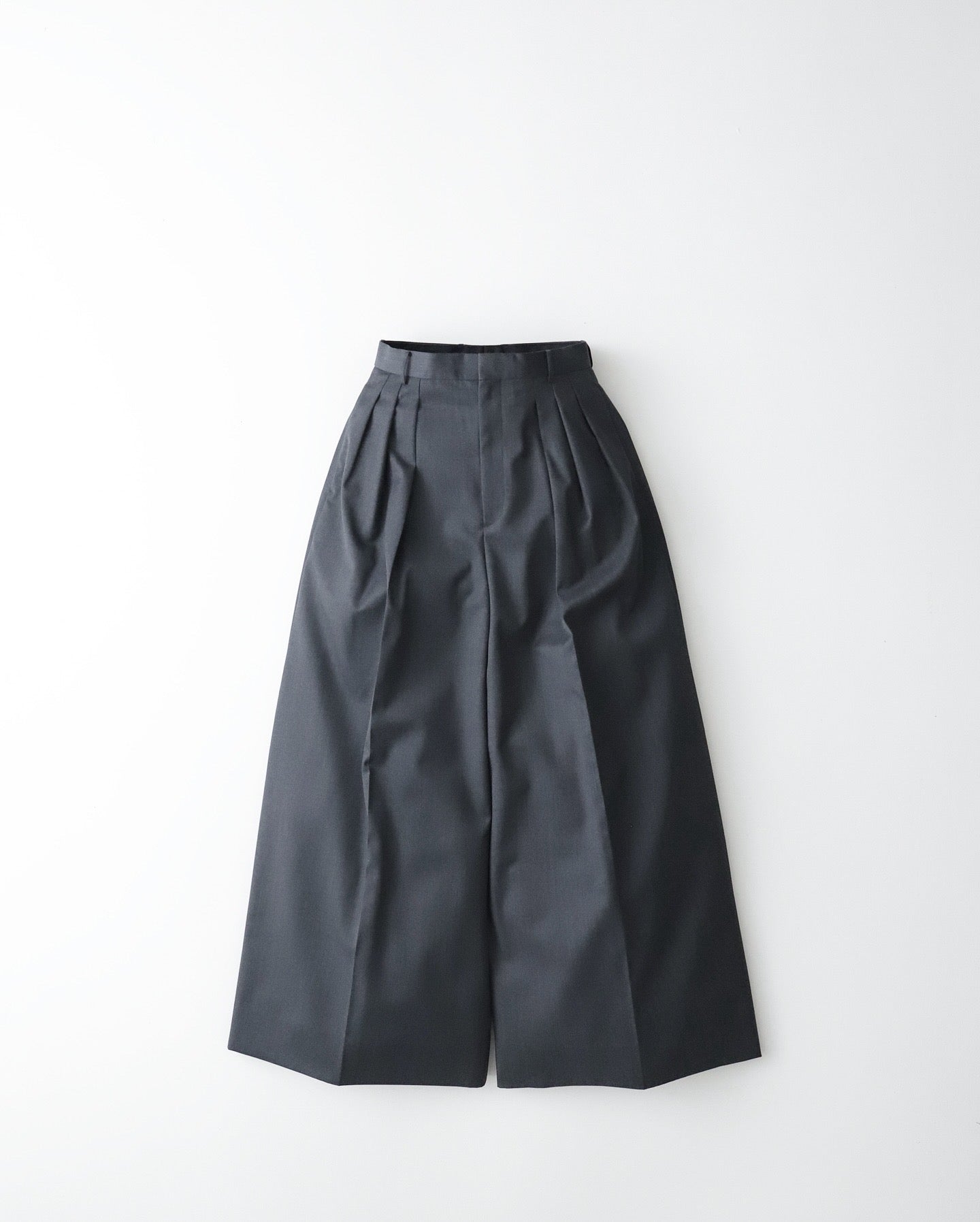 COMPACT WOOL 3TUCKED WIDE PANTS（WOMEN）