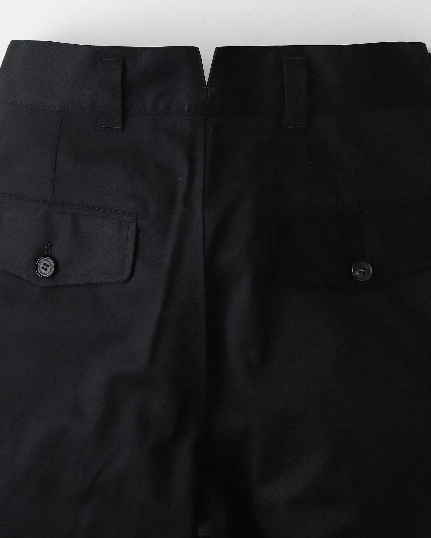 PLEATED BARREL LEG TROUSERS