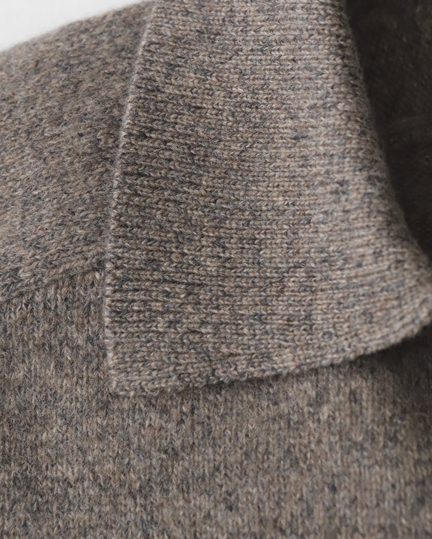 SADDLE SLEEVE POLO｜LAMS WOOL PLAIN KNITTED