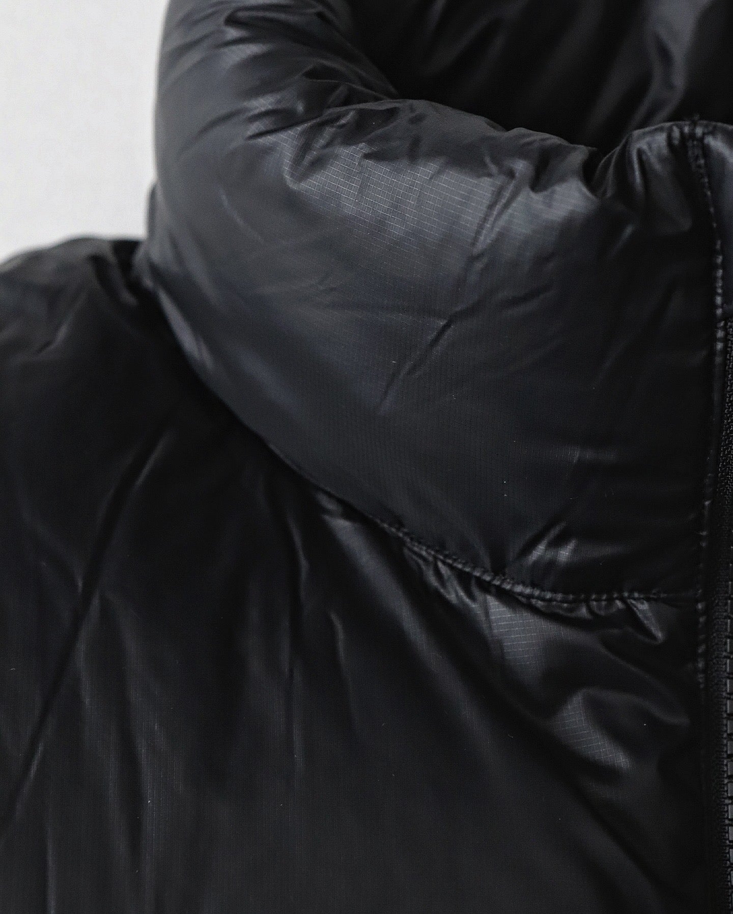 TECH ULTRA LIGHT DOWN JACKET