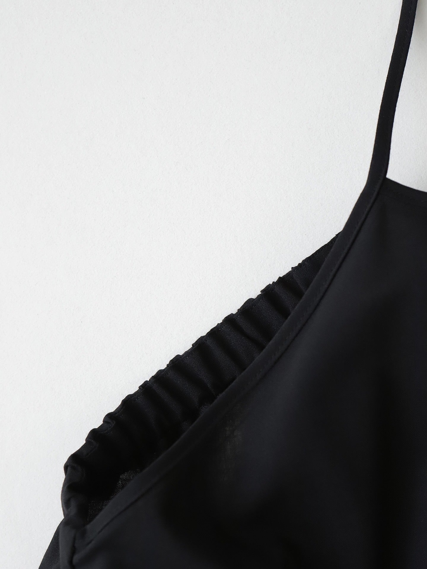 TECHNO WOOL TROPICAL SLIP DRESS（WOMEN）