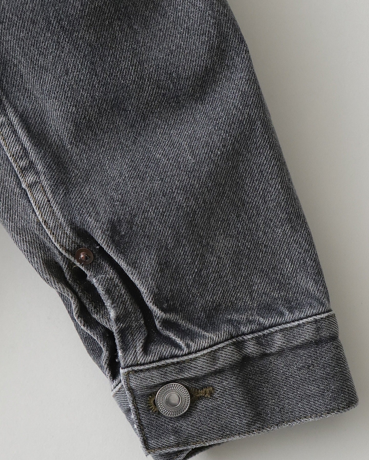 VINTAGE GRAY DENIM JACKET