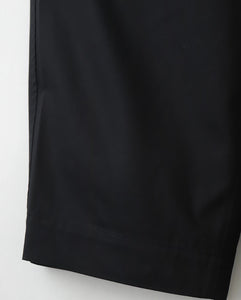 PLEATED BARREL LEG TROUSERS