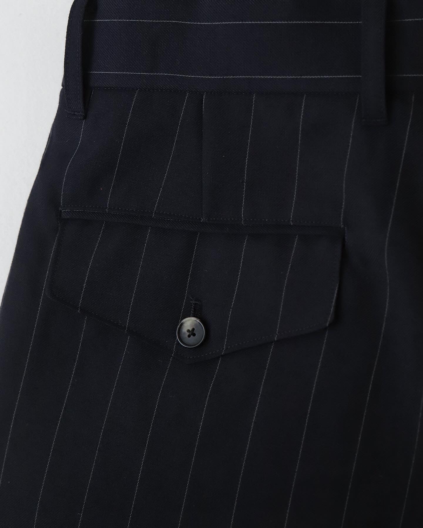 INVERTED PLEATS TROUSER