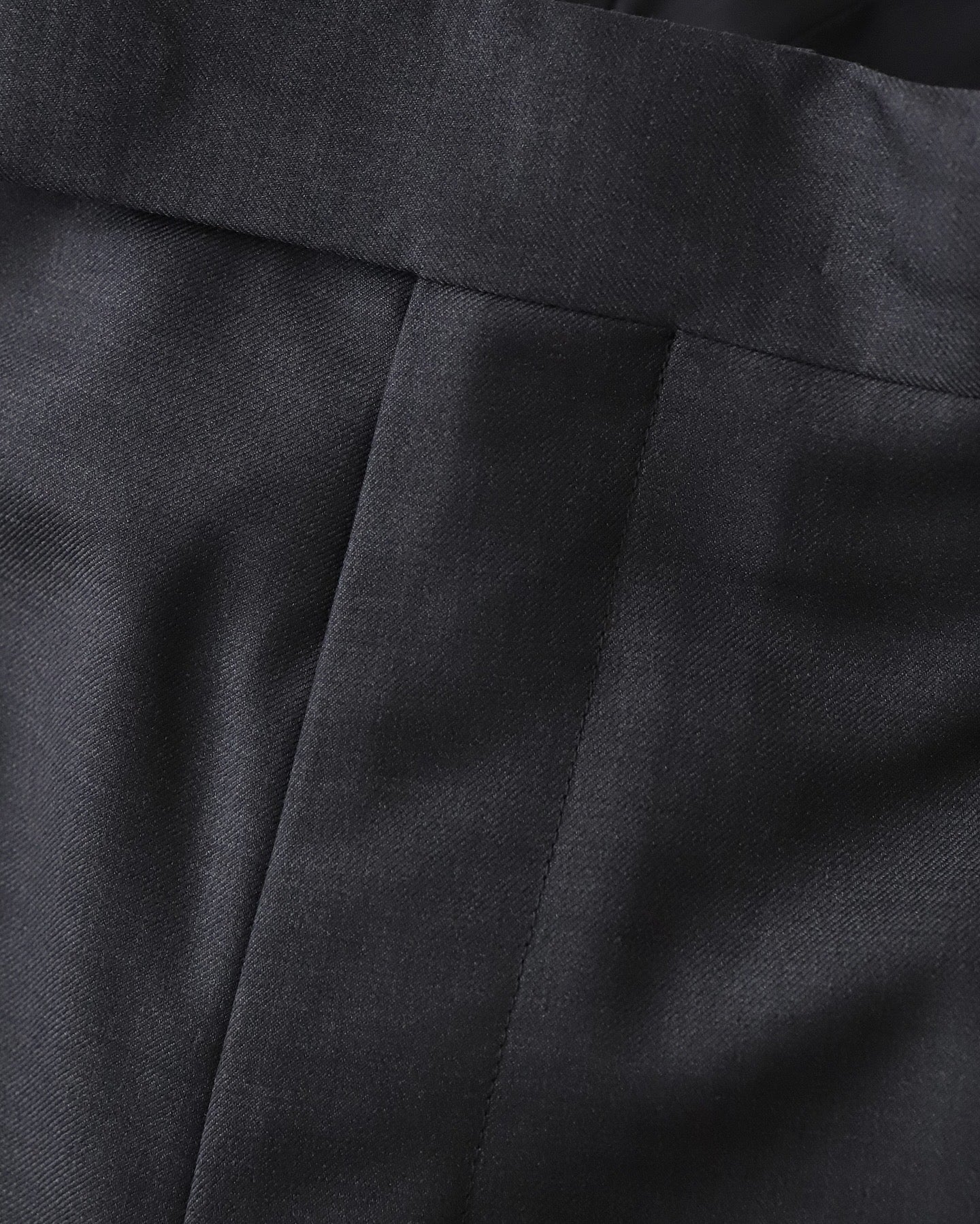 DOUBLE PLEATED SHORT TROUSERS / Ermenegildo Zegna
