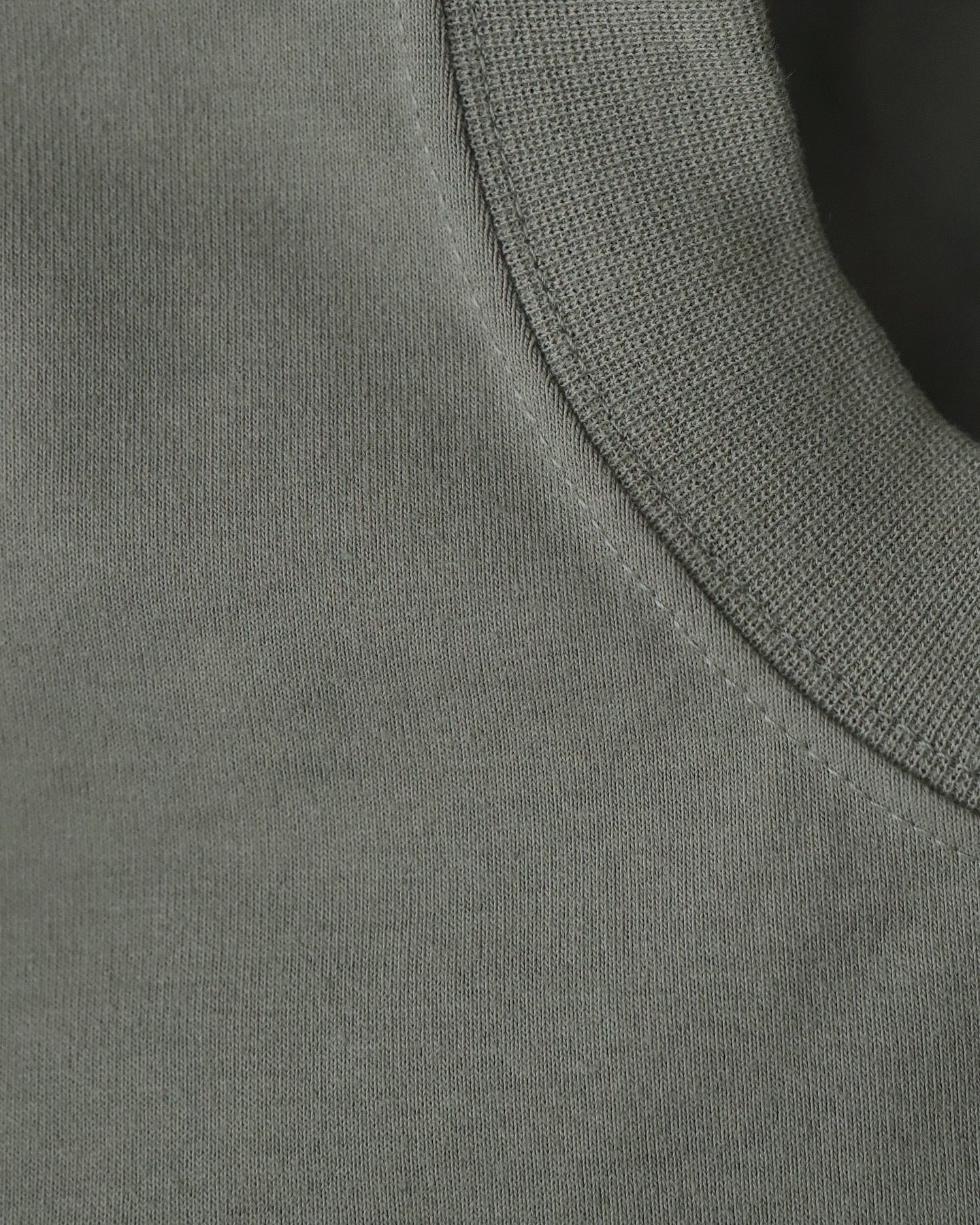 TECH DRAWSTRING L/S TEE
