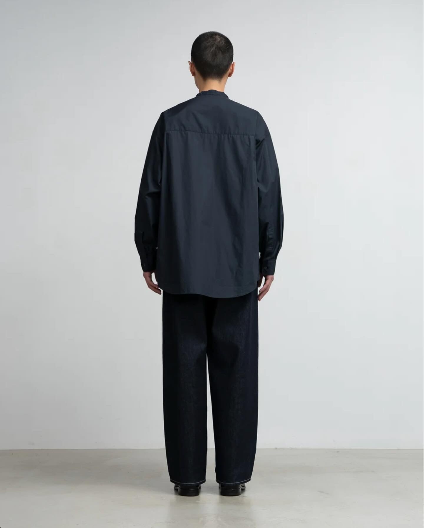 BROAD L/S OVERSIZED BAND COLLAR SHIRT