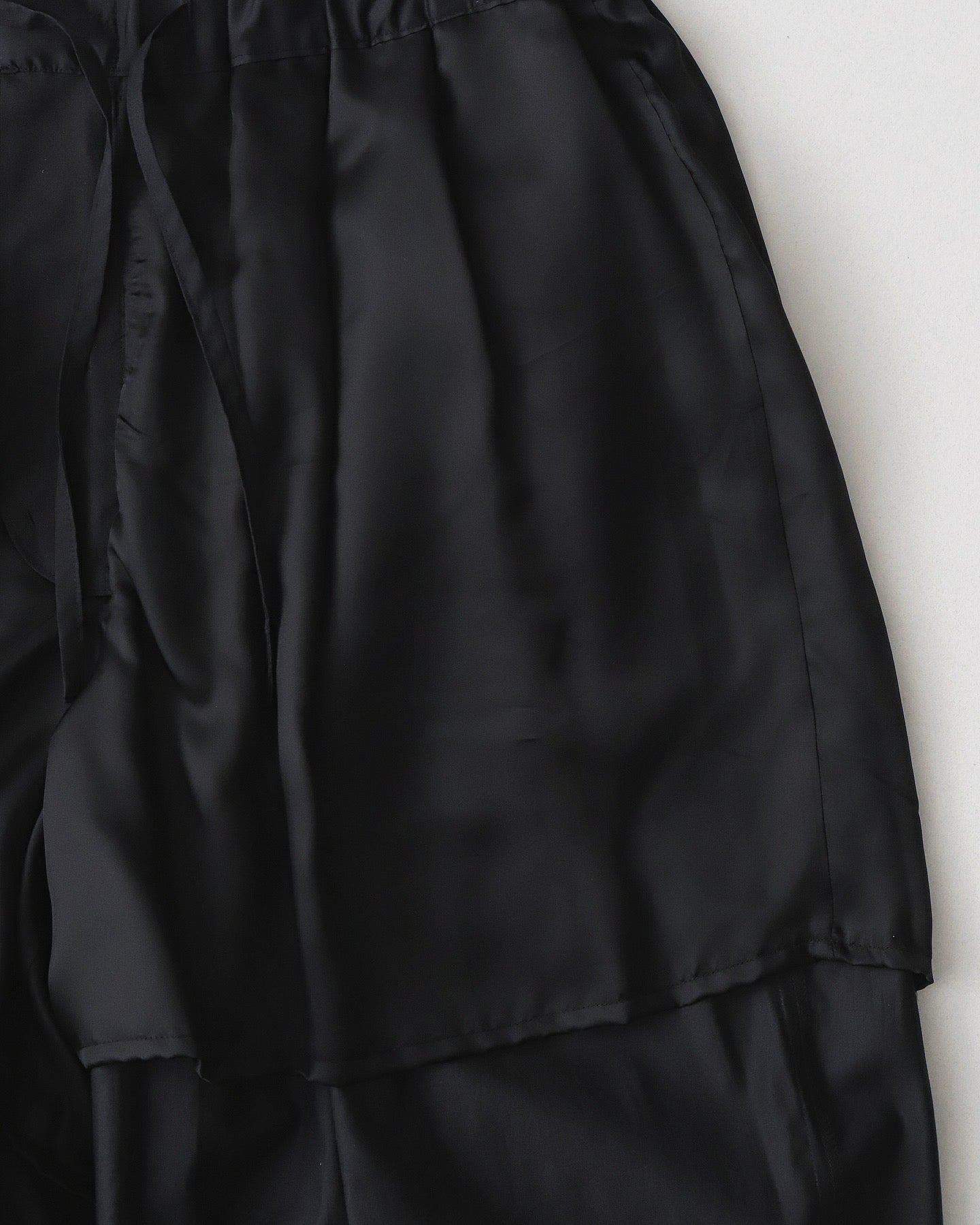 SILICON POPLIN TWO TUCK EASY PANTS