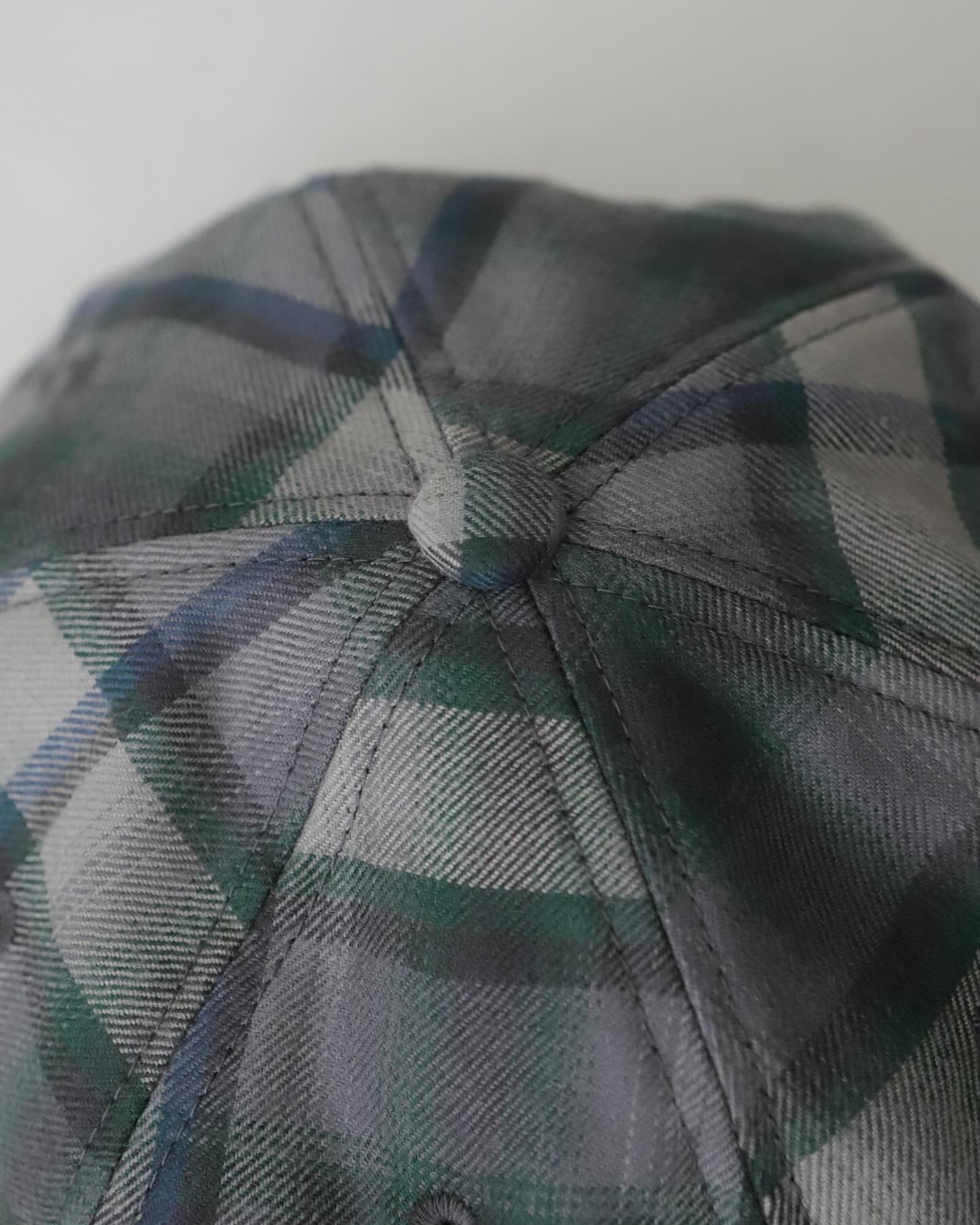 UNLIKELY 6P CAP FOR SWEATY WOOL PLAIDS