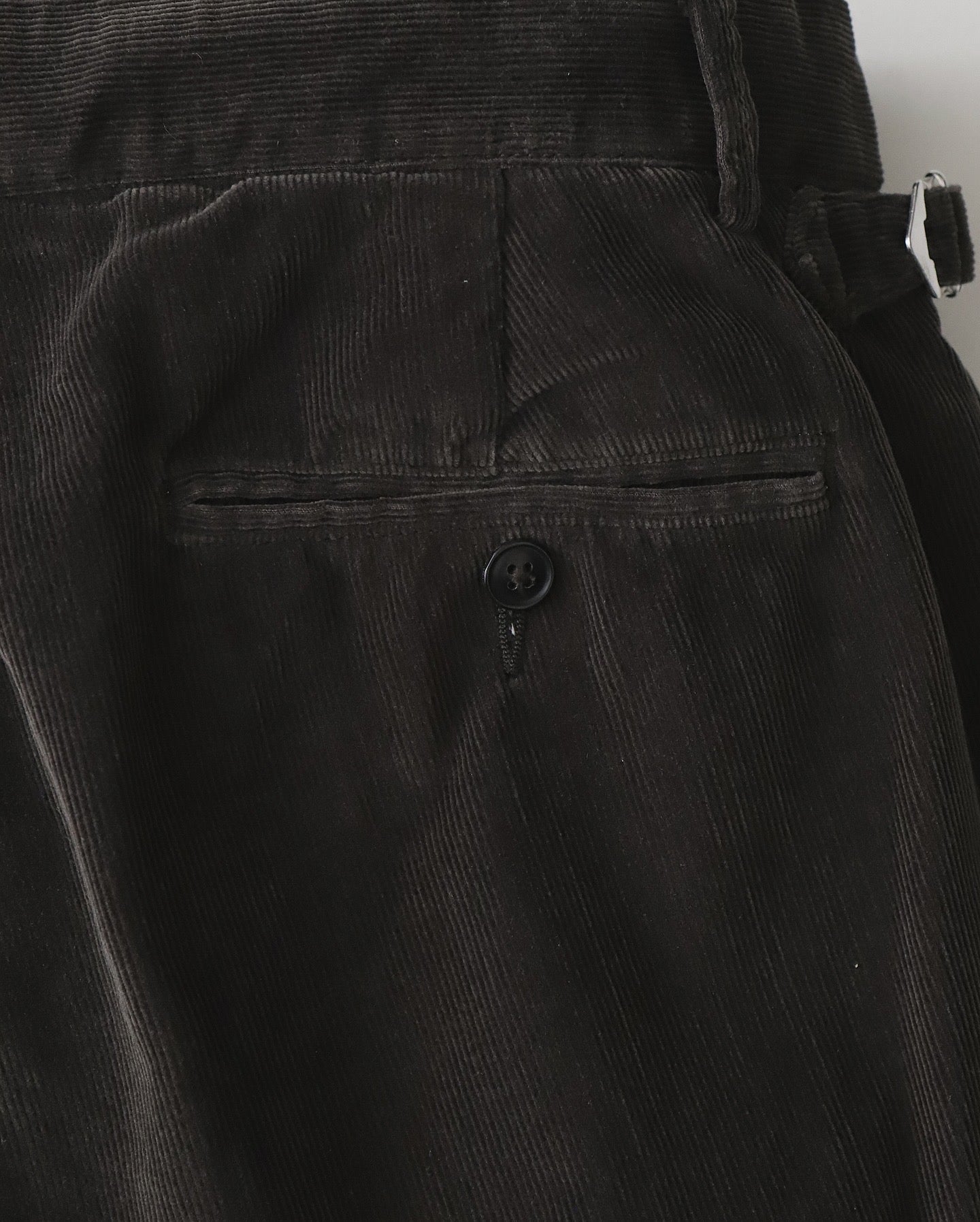 UNLIKELY CORDUROY 2P TROUSERS