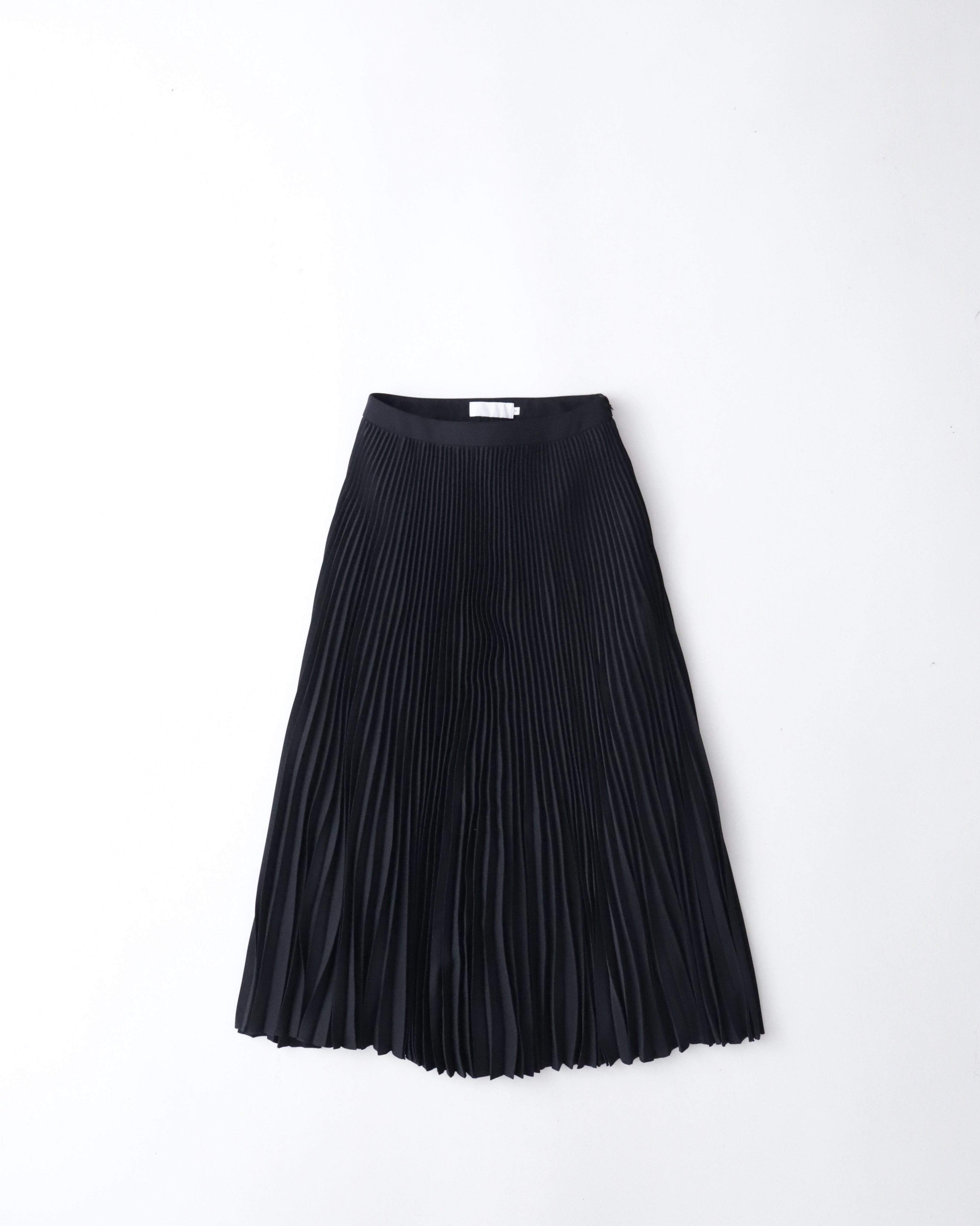 SATIN PLEATS SKIRT（WOMEN）