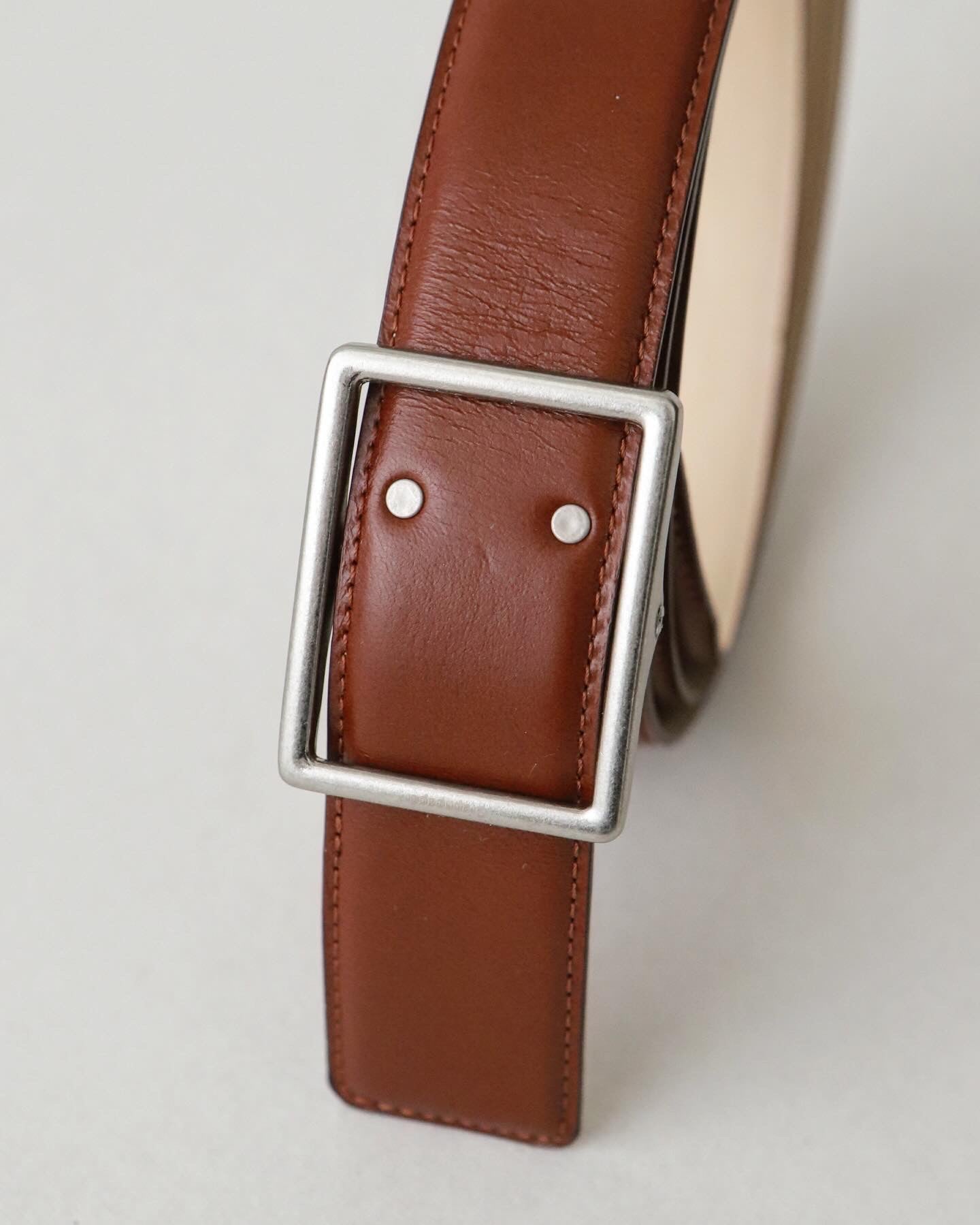 GRAPHPAPER HOLELESS LEATHER CLASSIC BELT