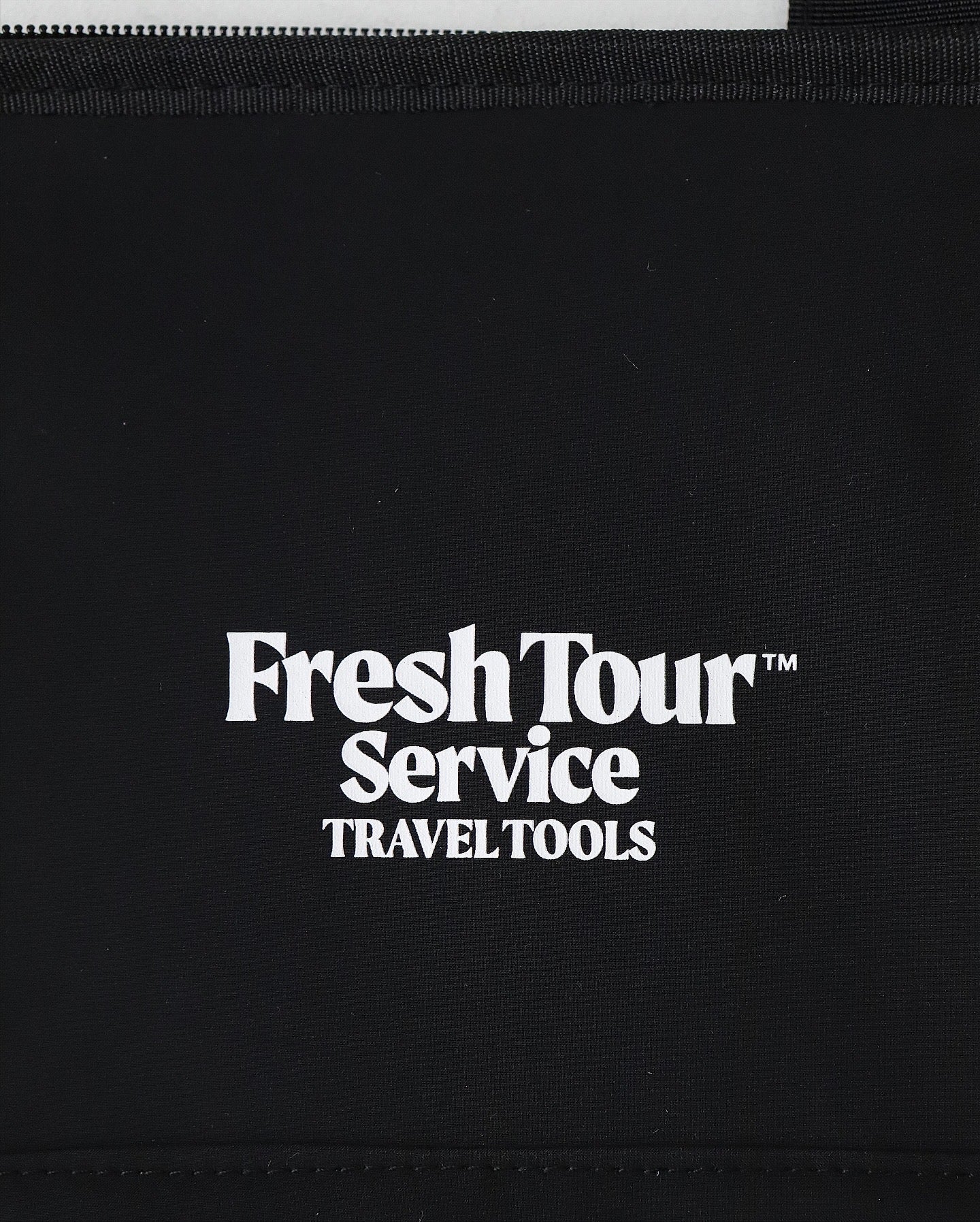 MULTI POCKET GARMENT BAG