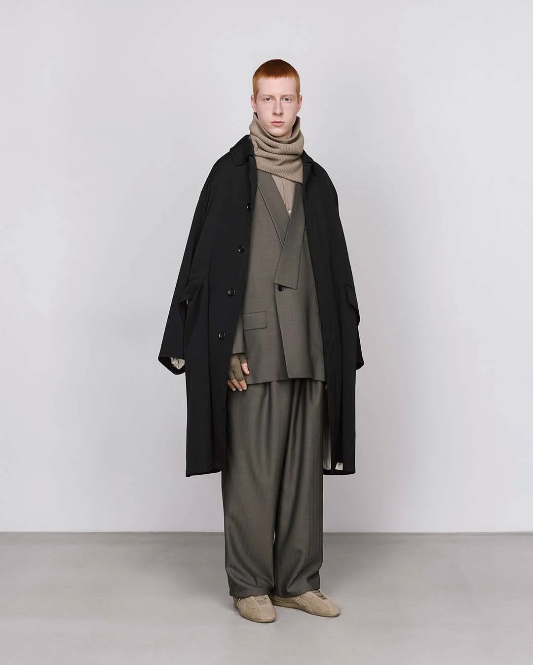 FULLED WOOL GABARDINE OVERSIZED BAL COLLAR COAT