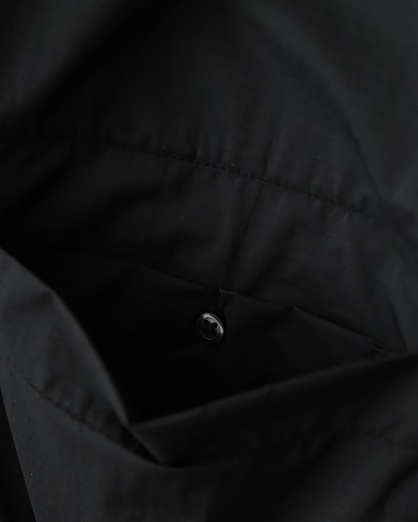 TECH TRAVEL SHIRT