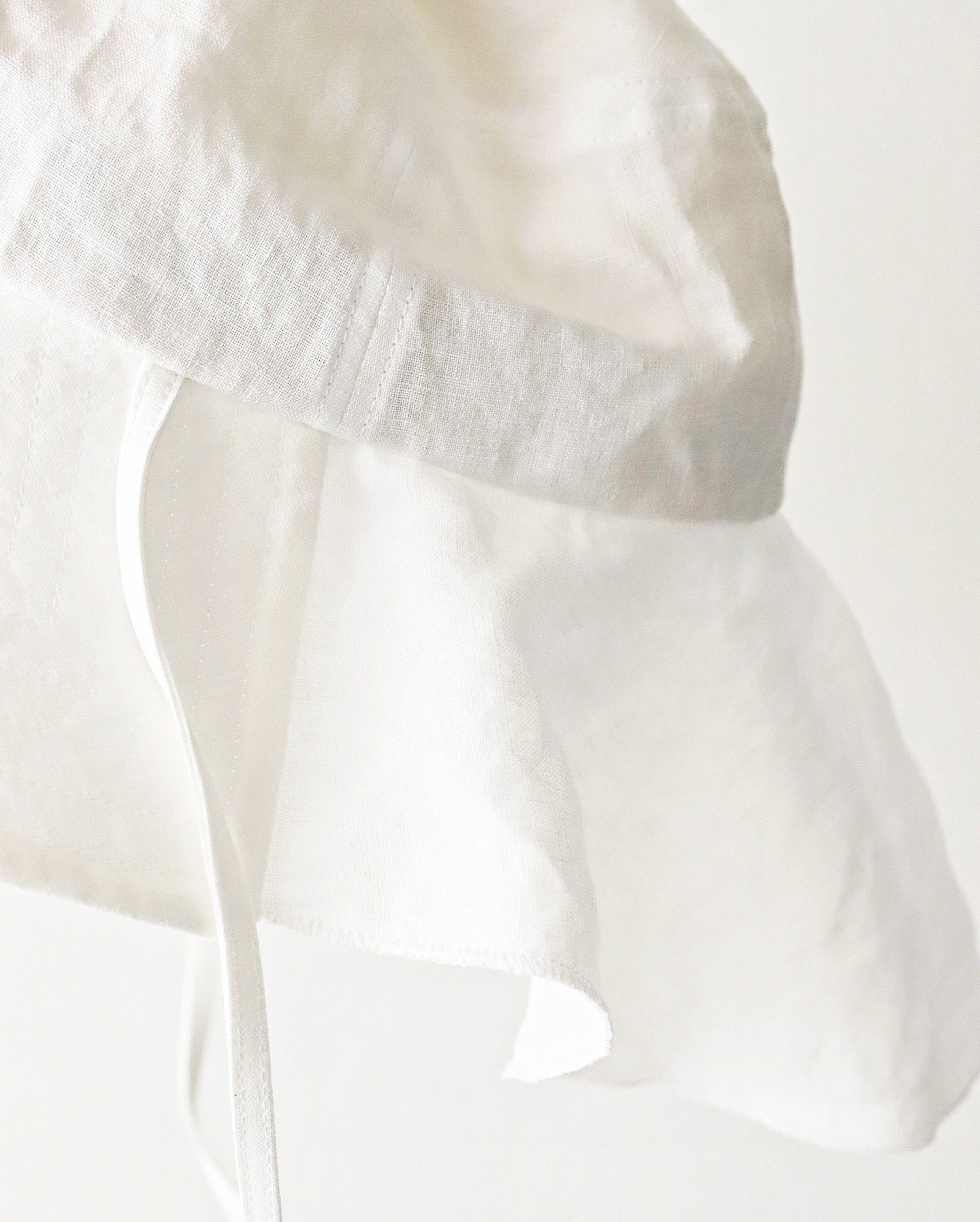FIELD HAT LINEN WHITE