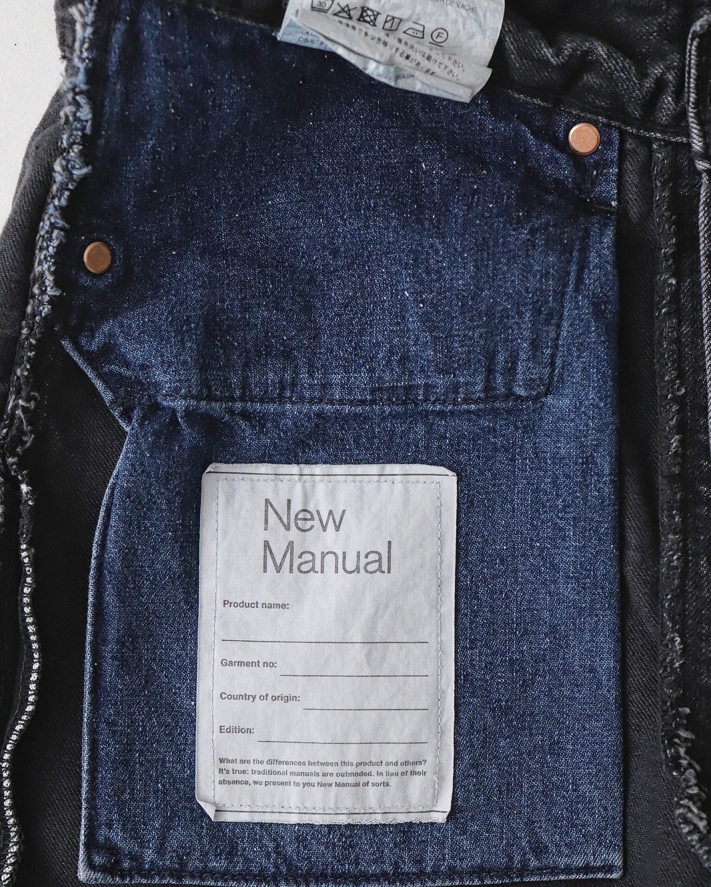 NEW MANUAL BLACK DENIM JEANS