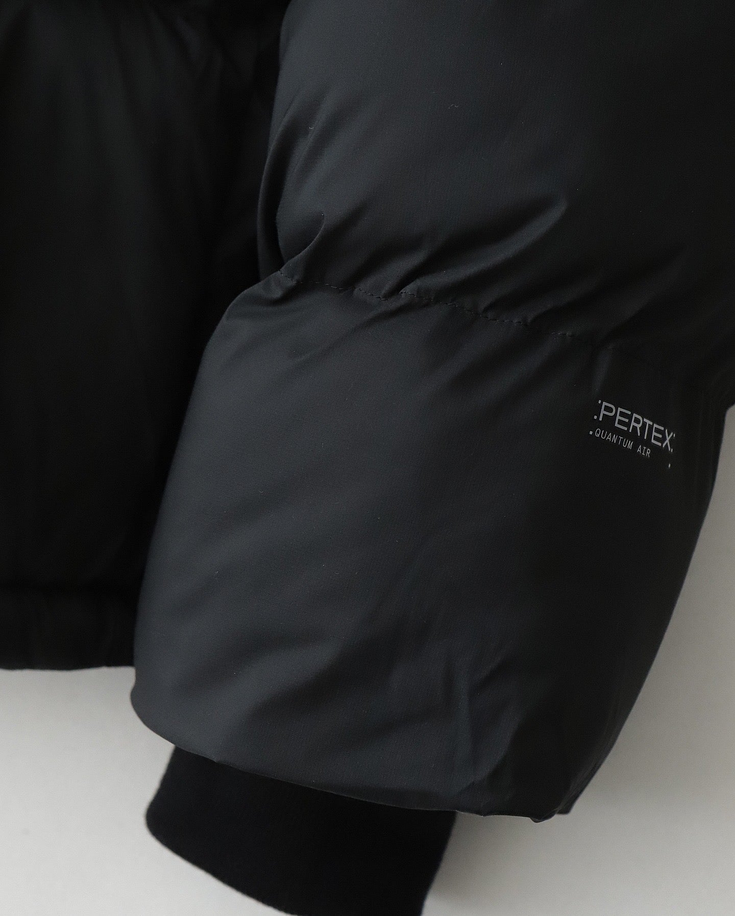 PERTEX QUANTUM AIR INSULATED PUFFER JACKET（WOMEN）