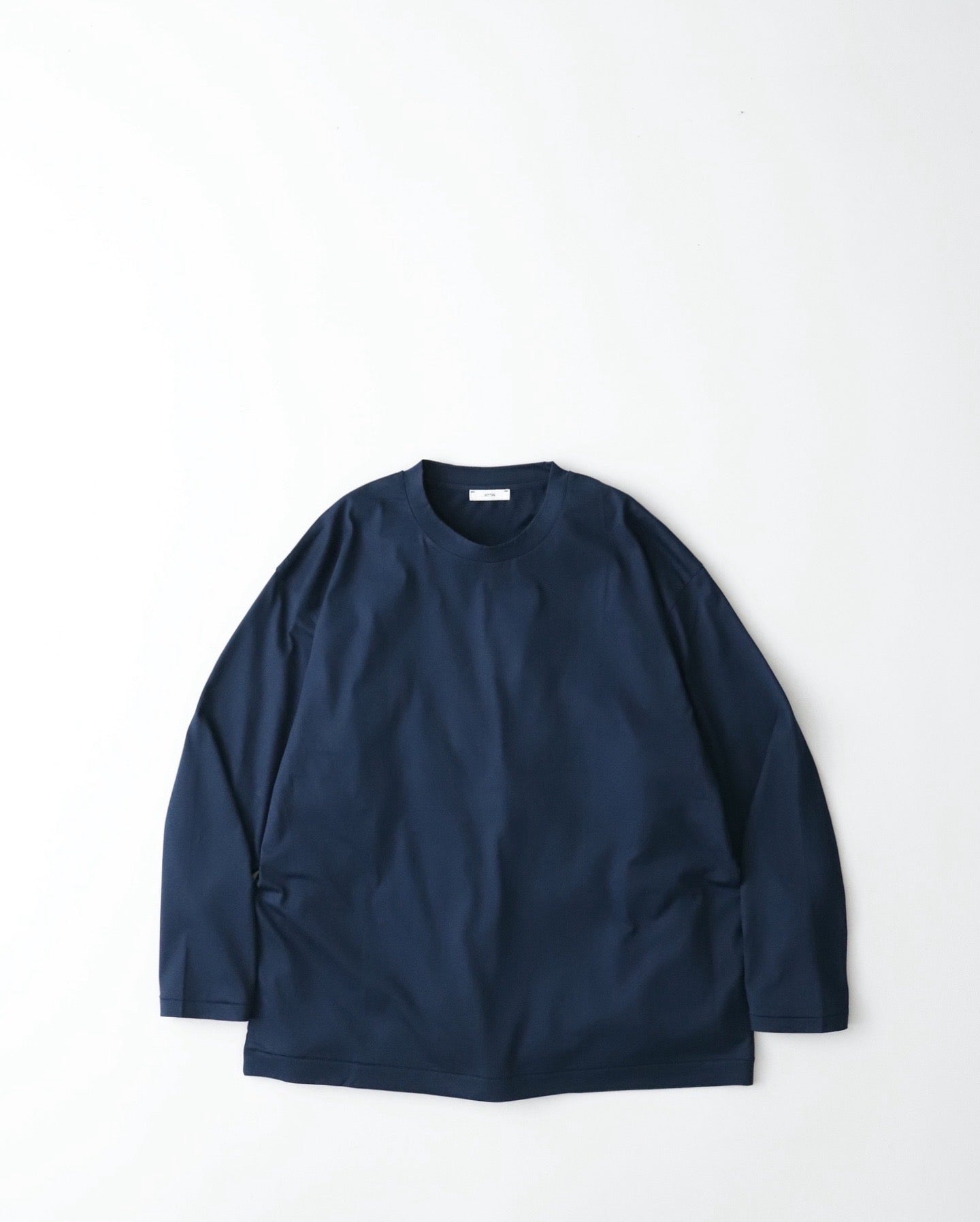 SUVIN60/2 OVERSIZED LONG-SLEEVE T-SHIRT