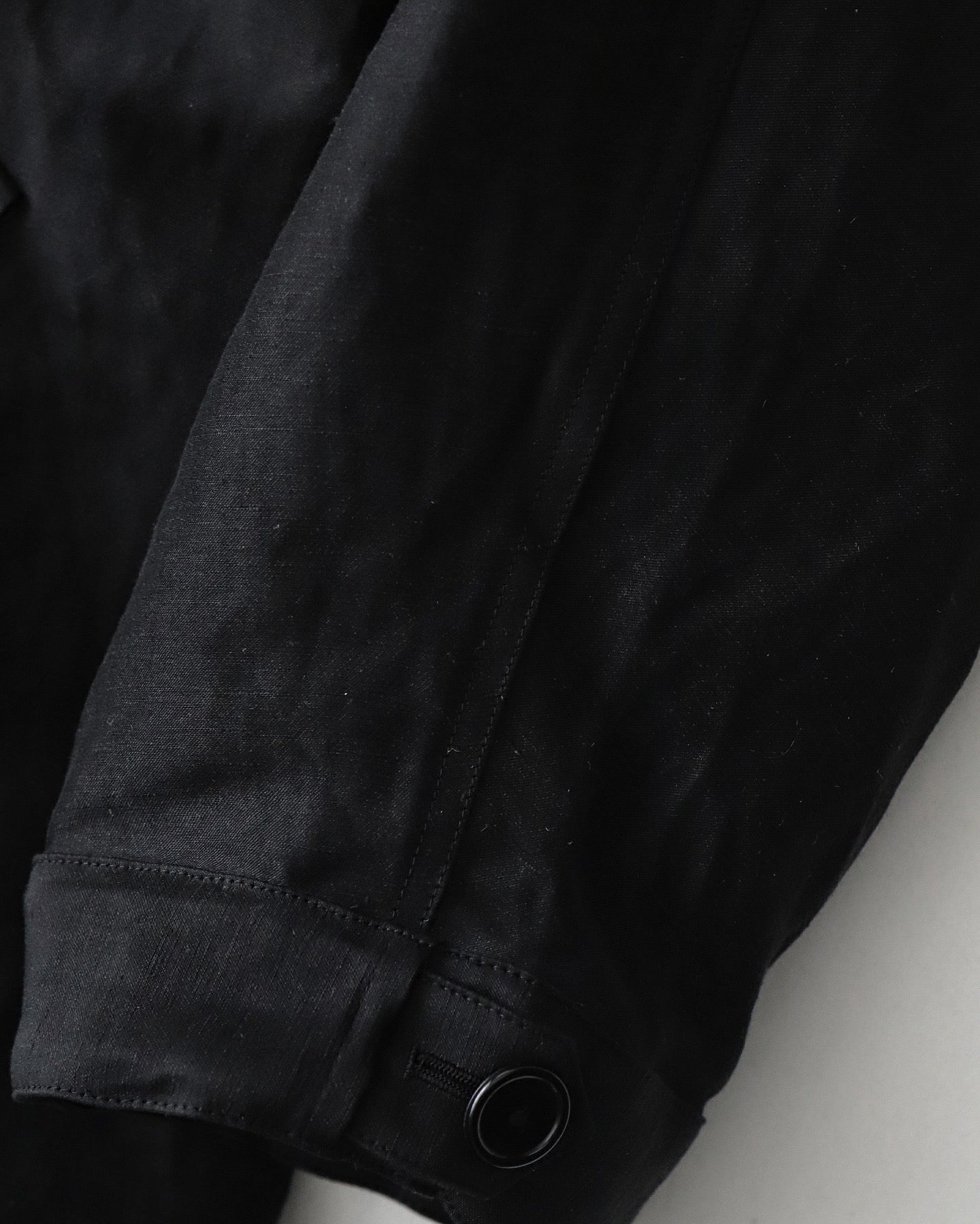 BACK SATIN LINEN CUPRO SHORT MODS COAT