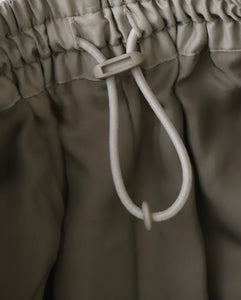 SILICON POPLIN TWO TUCK EASY WIDE PANTS（WOMEN）