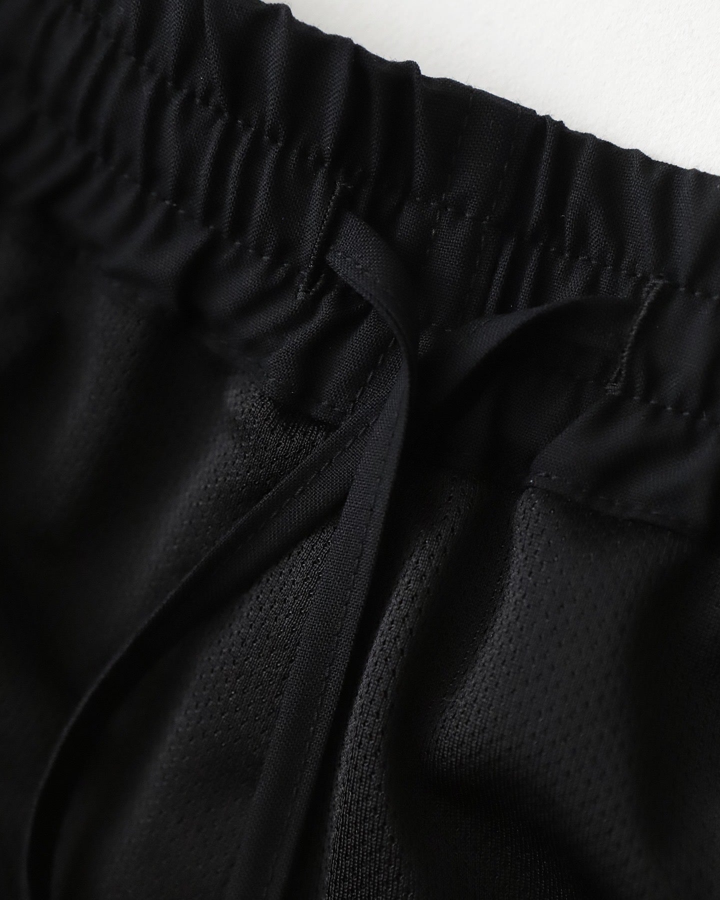 UNLIKELY SUMMER SHORTS TROPICAL