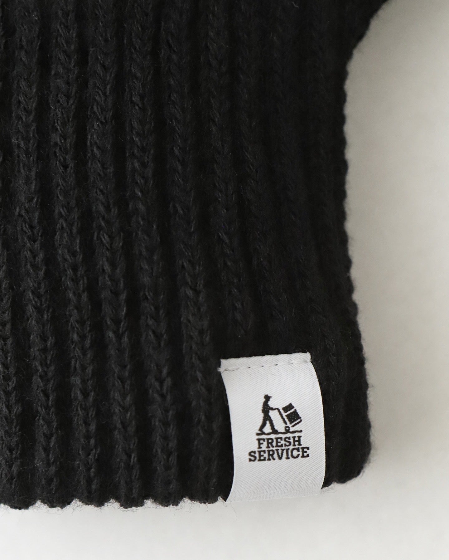 THERMAL RIB KNIT FINGERLESS GLOVES