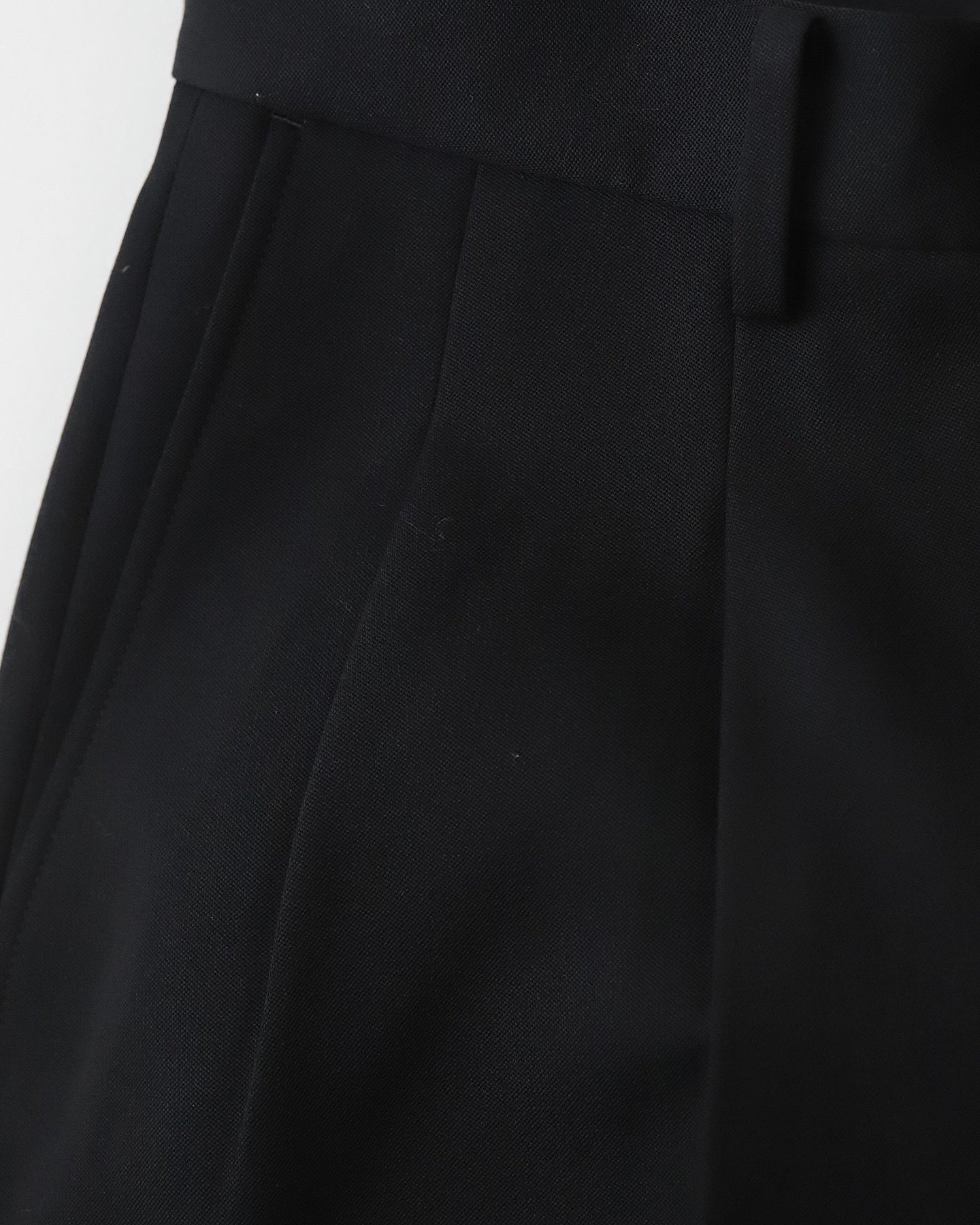 DOUBLE PLEATED SHORT TROUSERS / Dormeuil