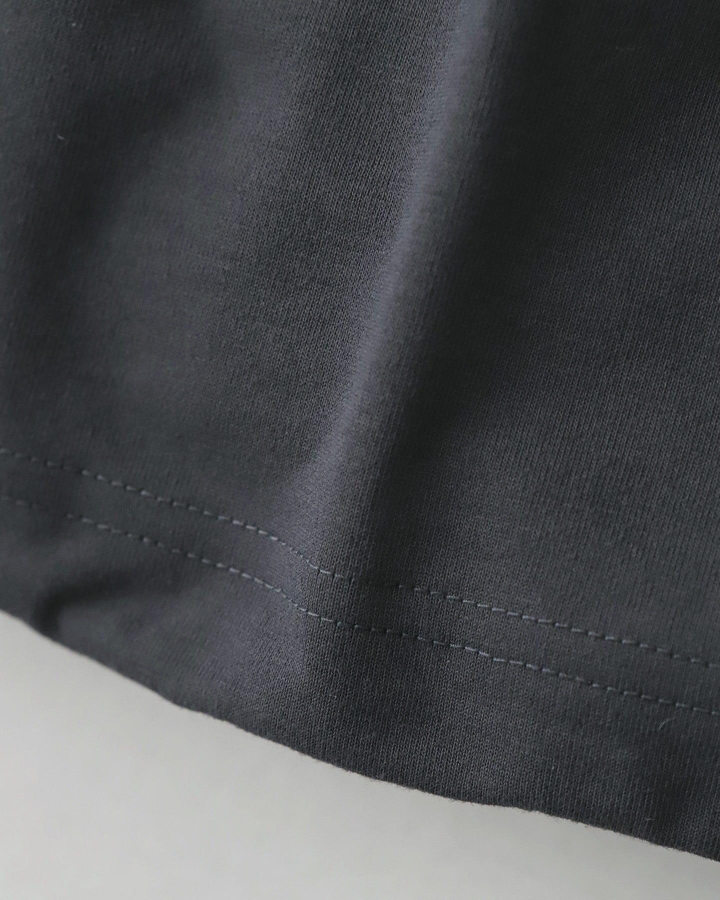 TECH DRAWSTRING L/S TEE