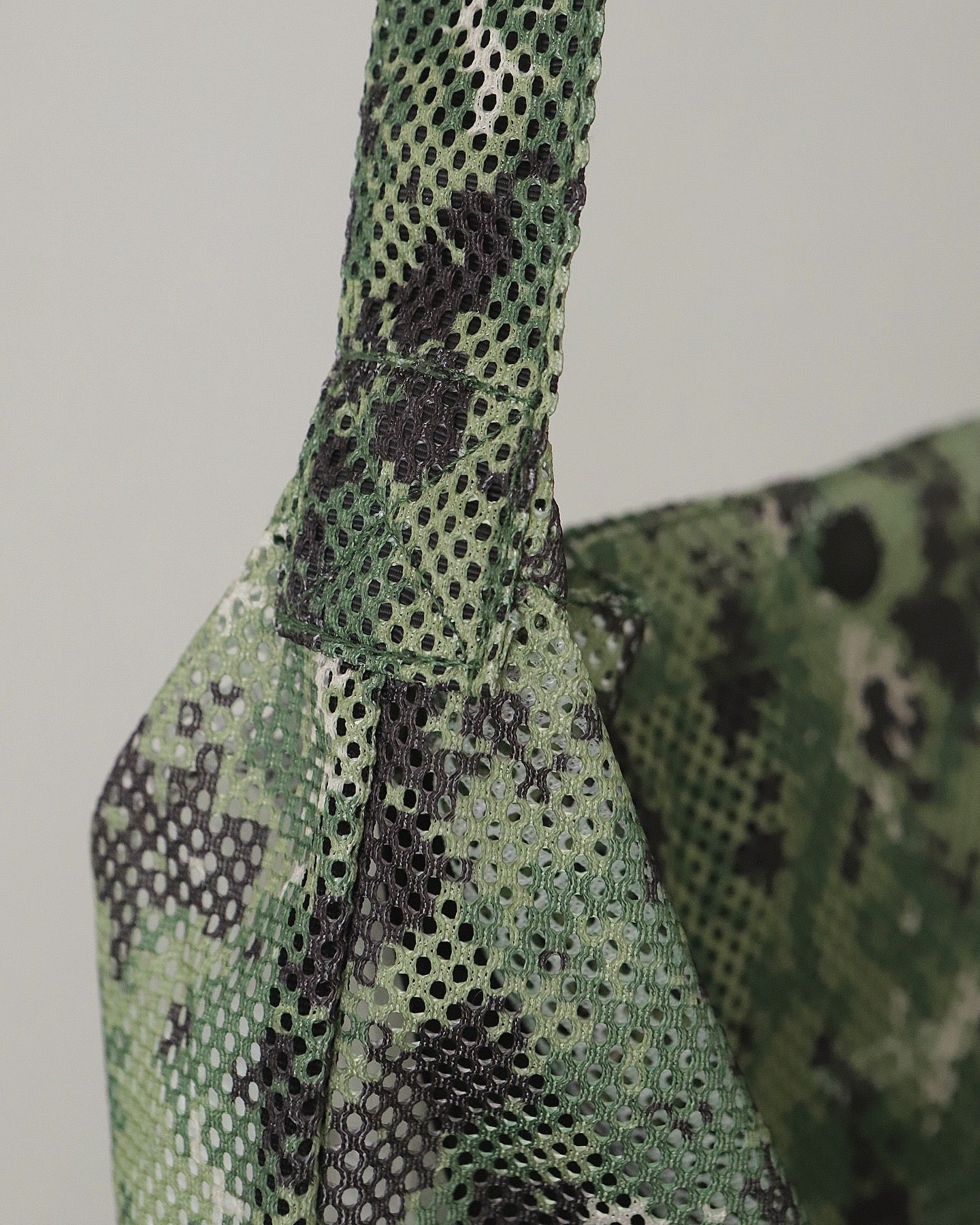 WACKO MARIA SPEAK EASY / DIGITAL CAMO MESH SHOULDER BAG – NCNR