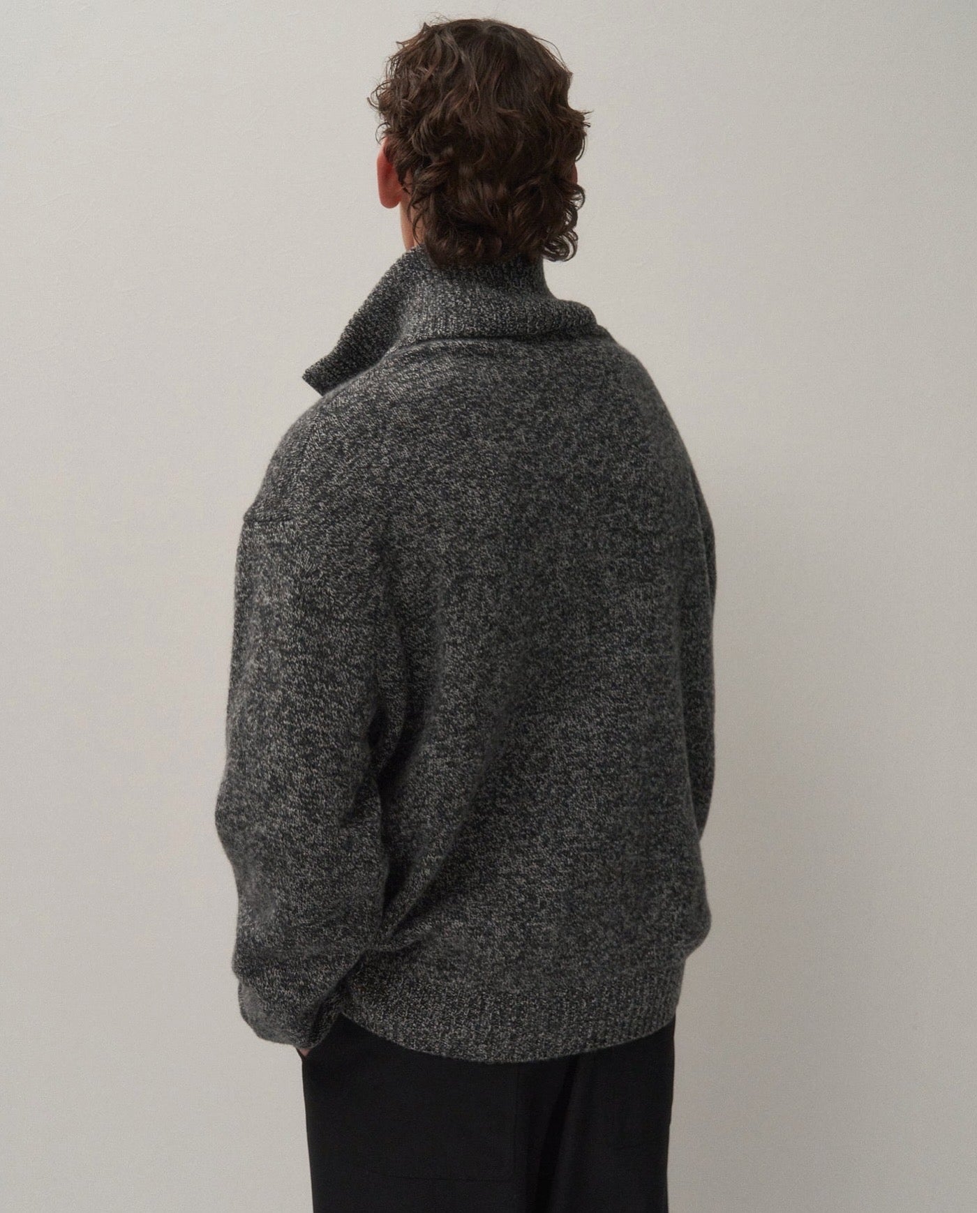LAMBS WOOL HALF ZIP SWEATER