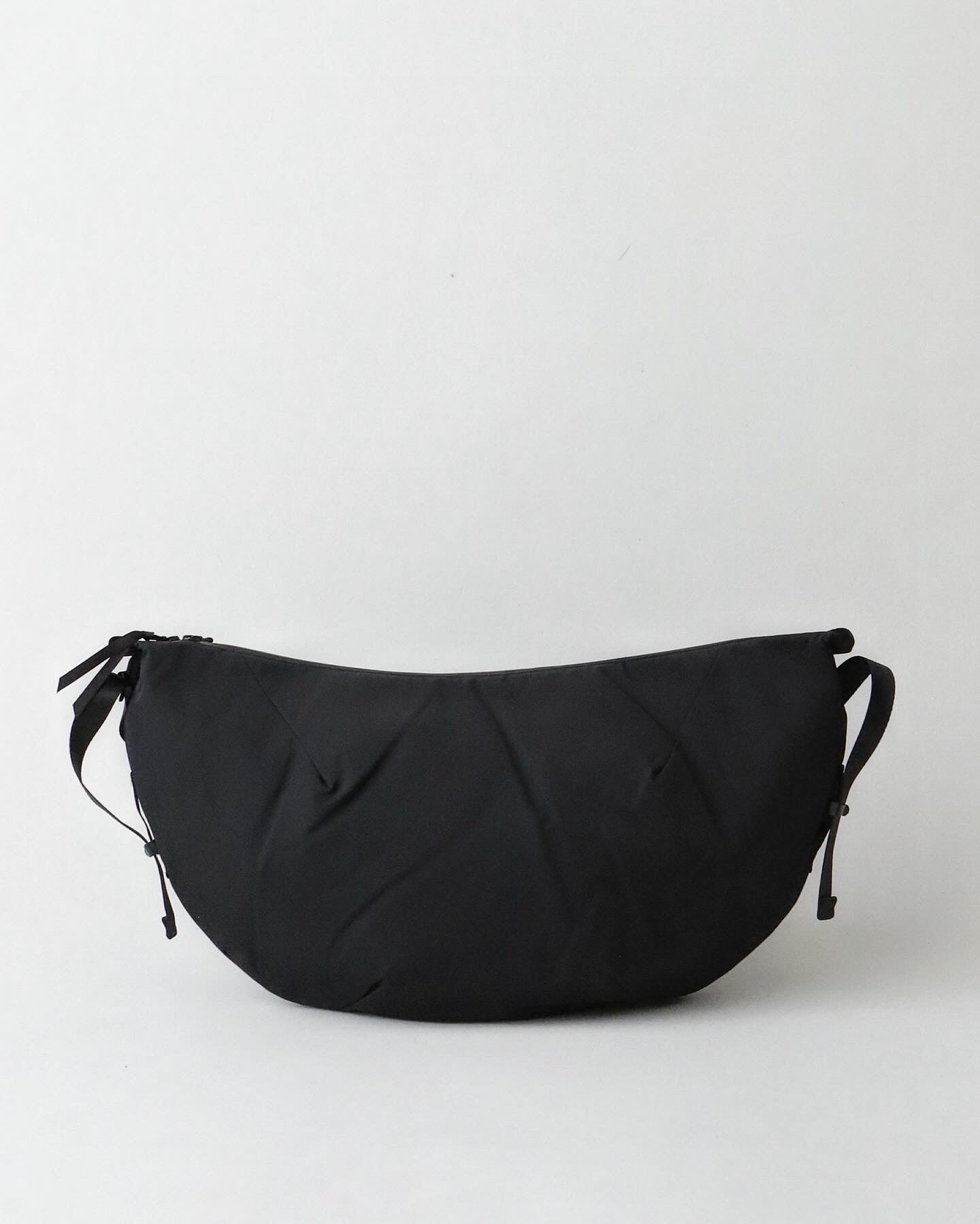BLANKOF for Graphpaper｜LARGE CRESCENT BAG