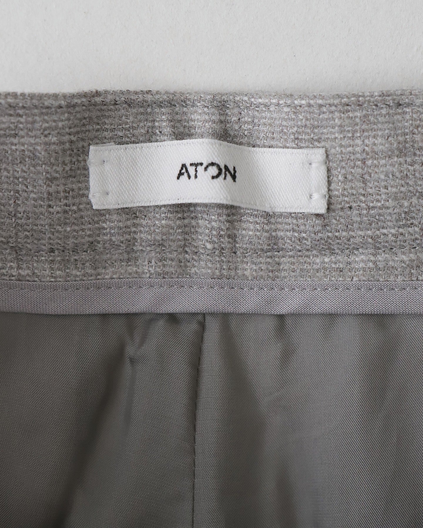 LINEN WOOL TWILL TUCKED EASY PANTS（WOMEN）