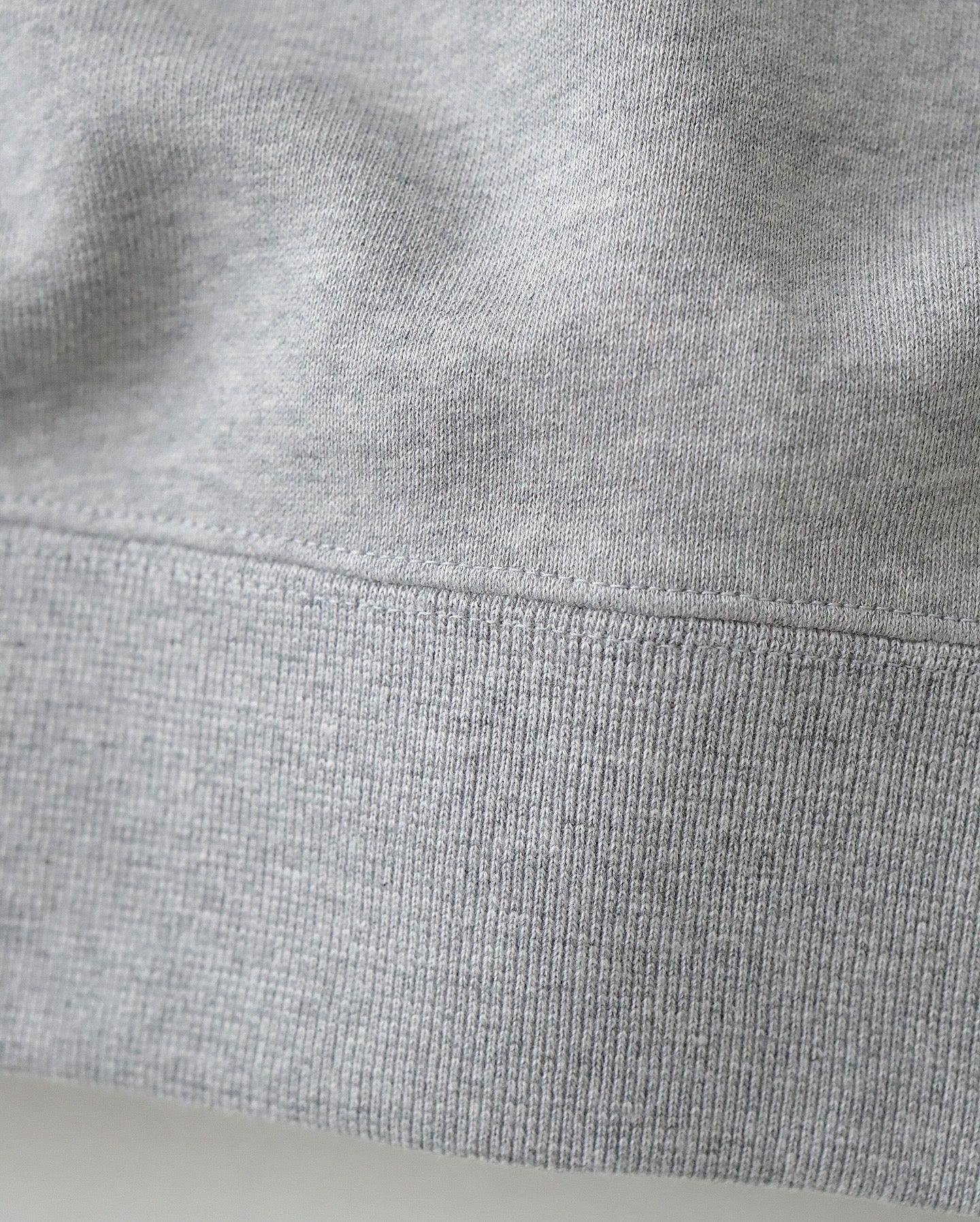 SIDE ZIP SWEATSHIRT