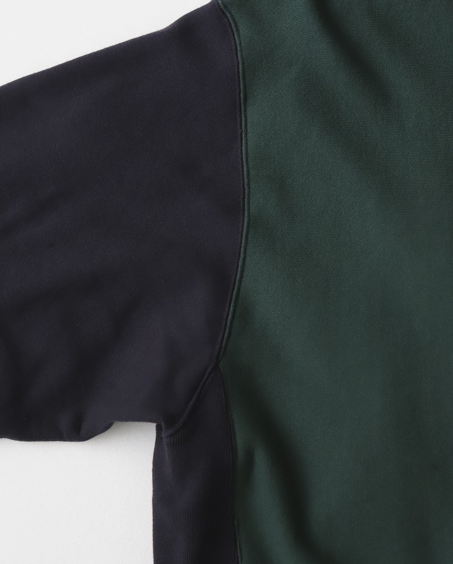 SWEAT SHIRT
