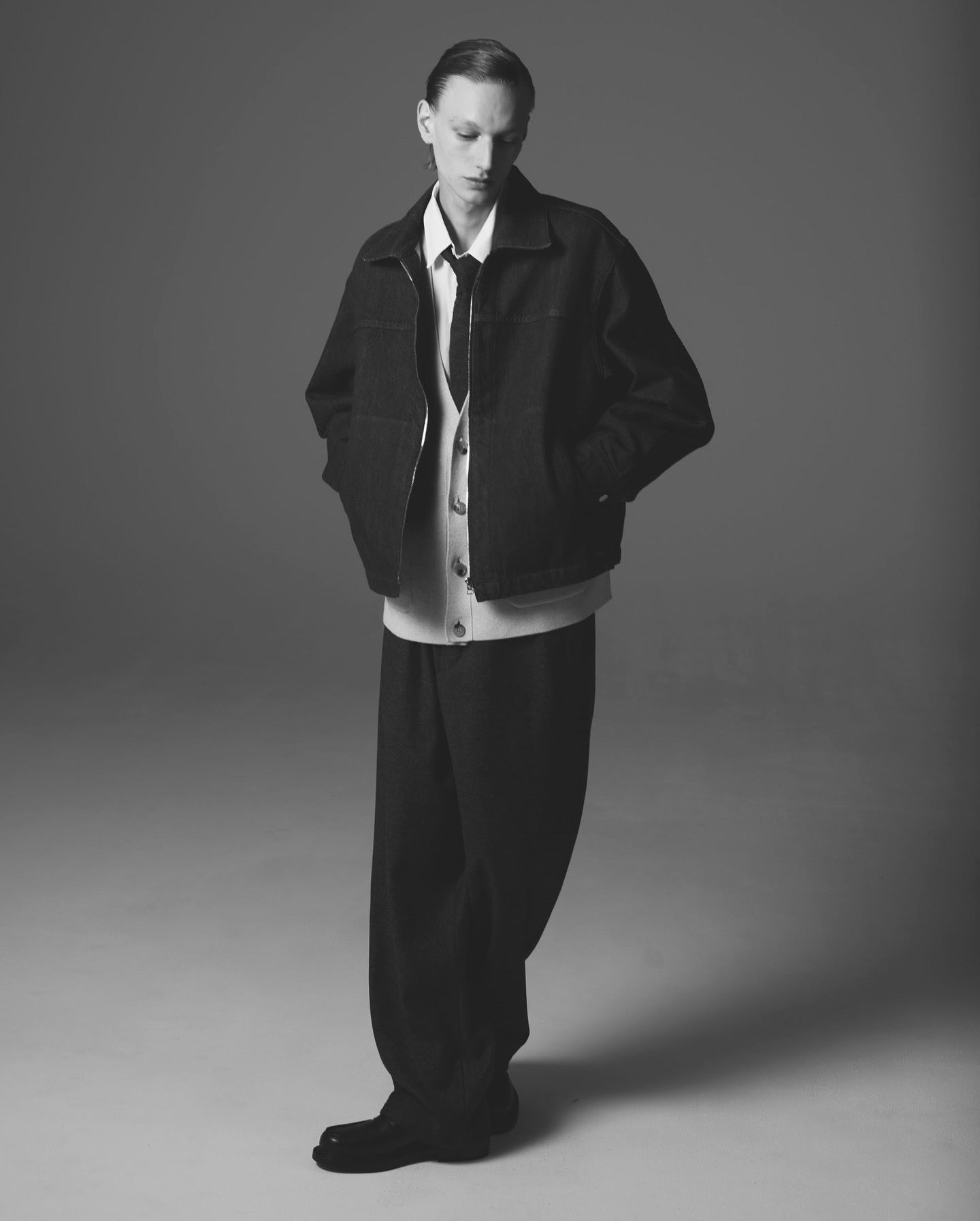 V-NECK CARDIGAN｜LAMS WOOL INTERLOCK KNITTED