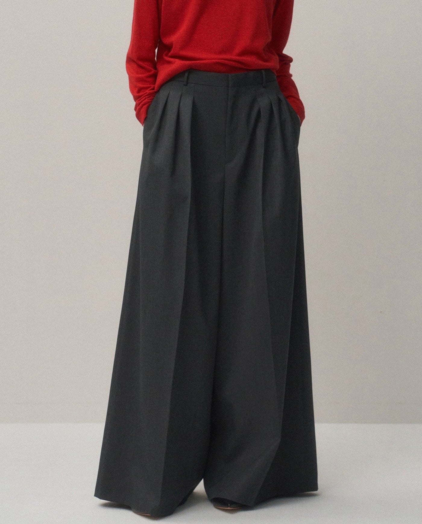 COMPACT WOOL 3TUCKED WIDE PANTS（WOMEN）