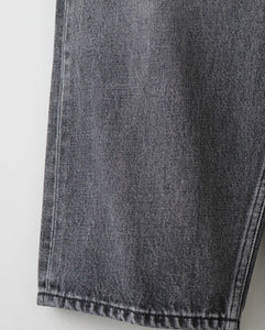 SELVAGE DENIM TWO TUCK TAPERED PANTS