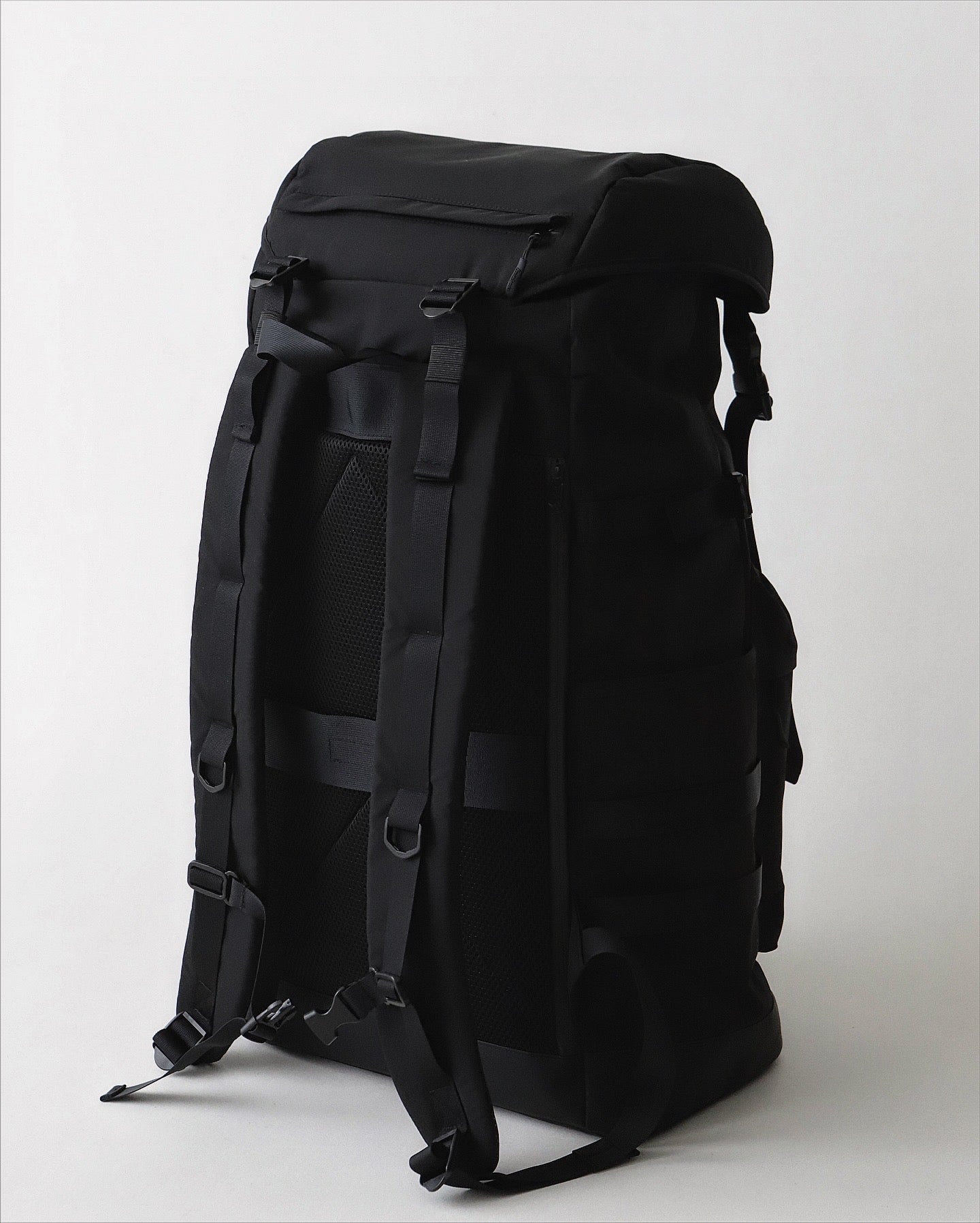EXPEDITION BACKPACK
