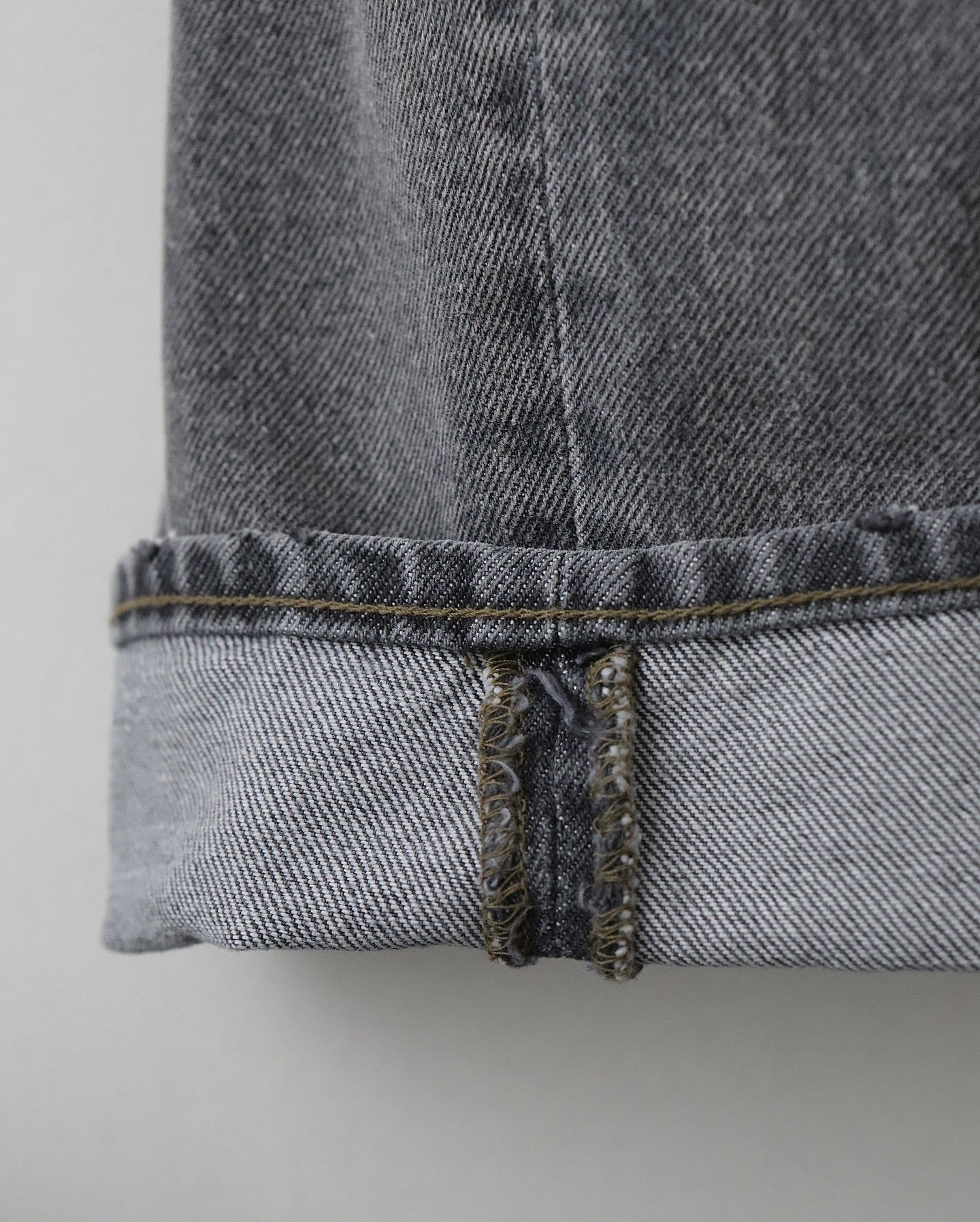 VINTAGE GRAY DENIM PANTS