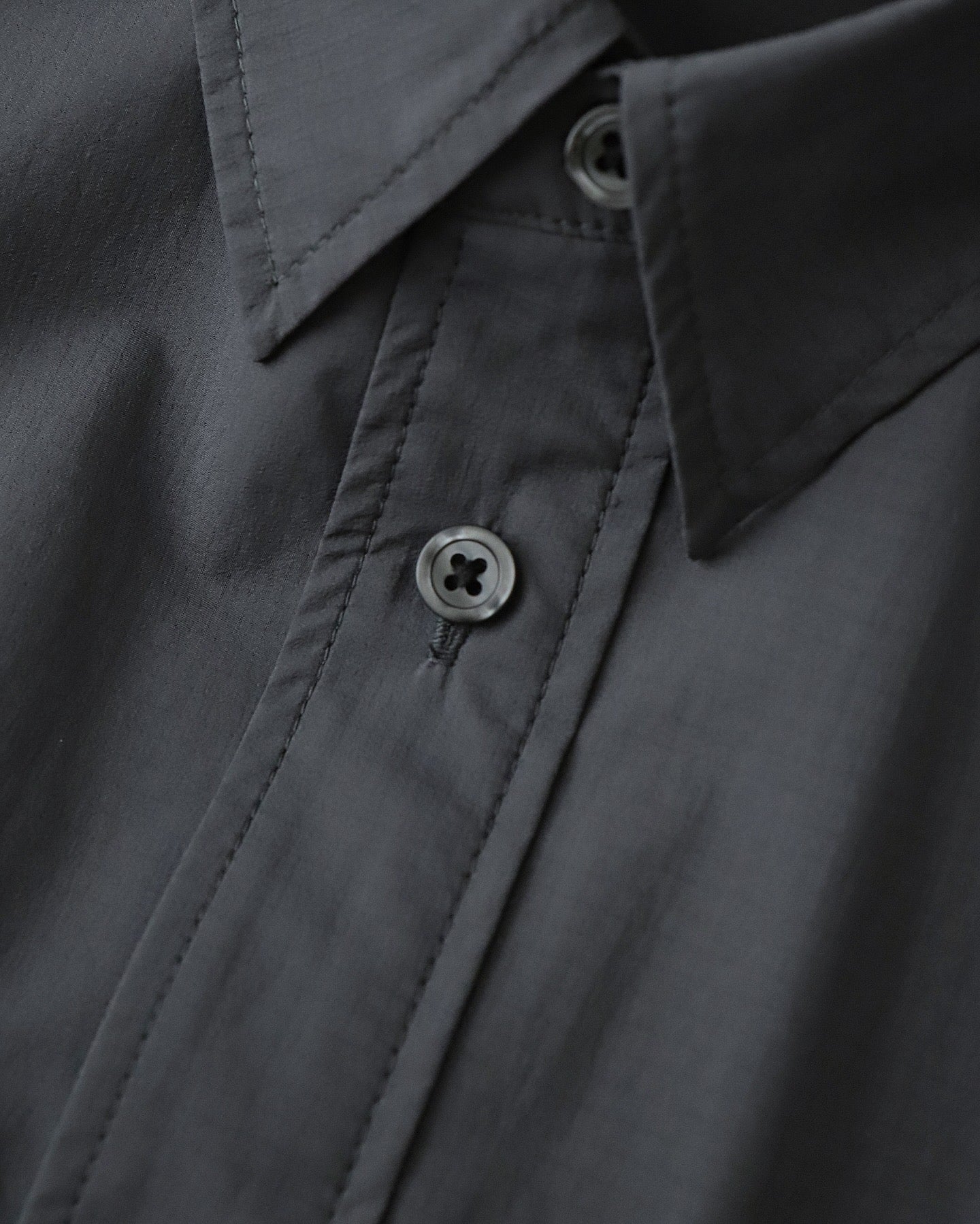 TECH TRAVEL SHIRT