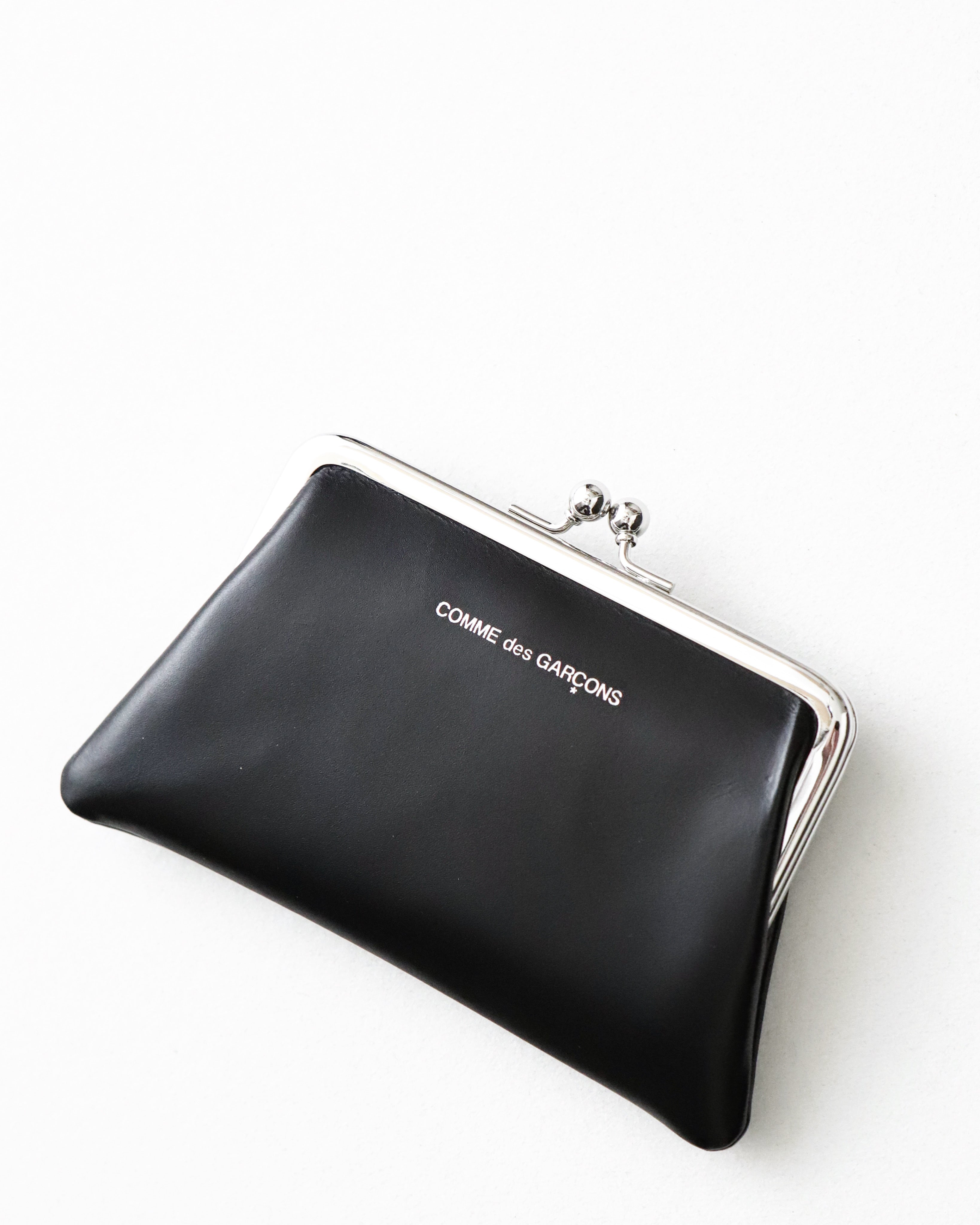 KISS CLASP SMALL
