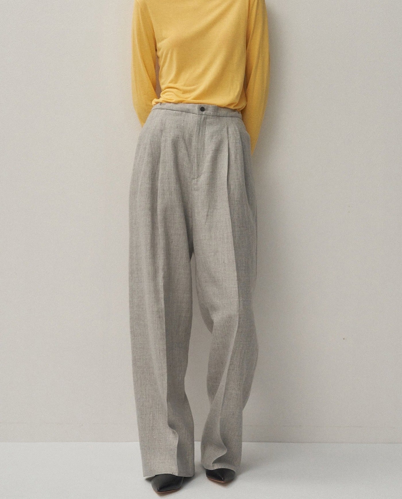LINEN WOOL TWILL TUCKED EASY PANTS（WOMEN）