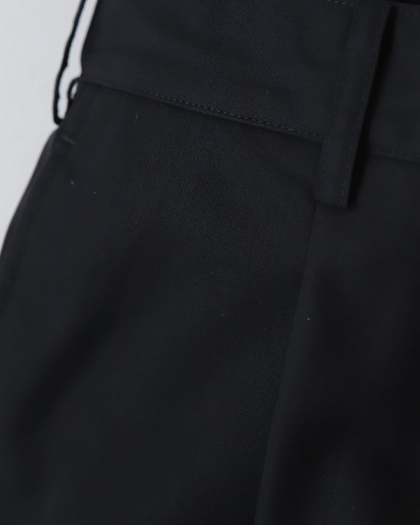 WOOLY COTTON TWILL WIDE TAPERED SLACKS